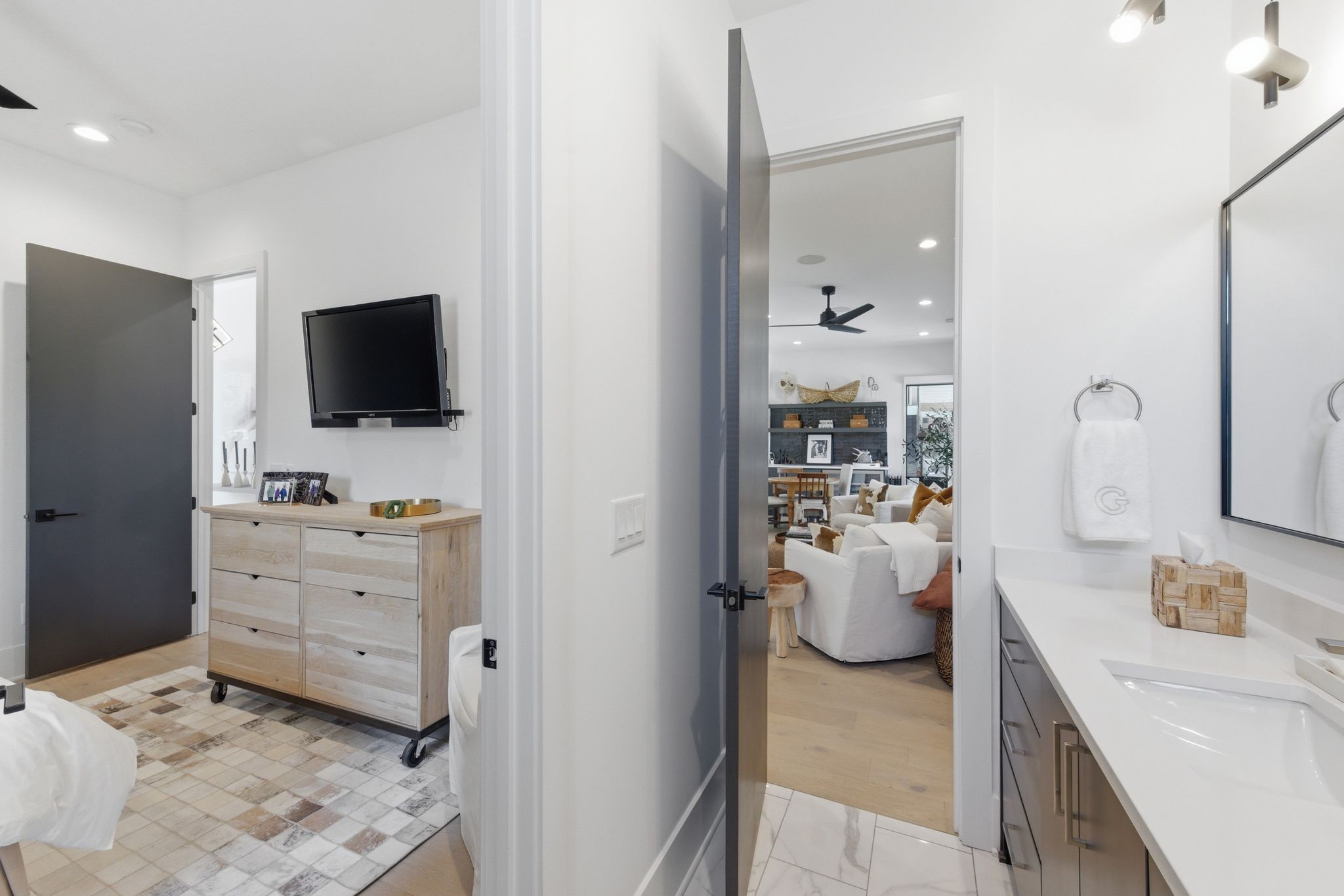 4117 Lone Oak Rd Unit: 8
