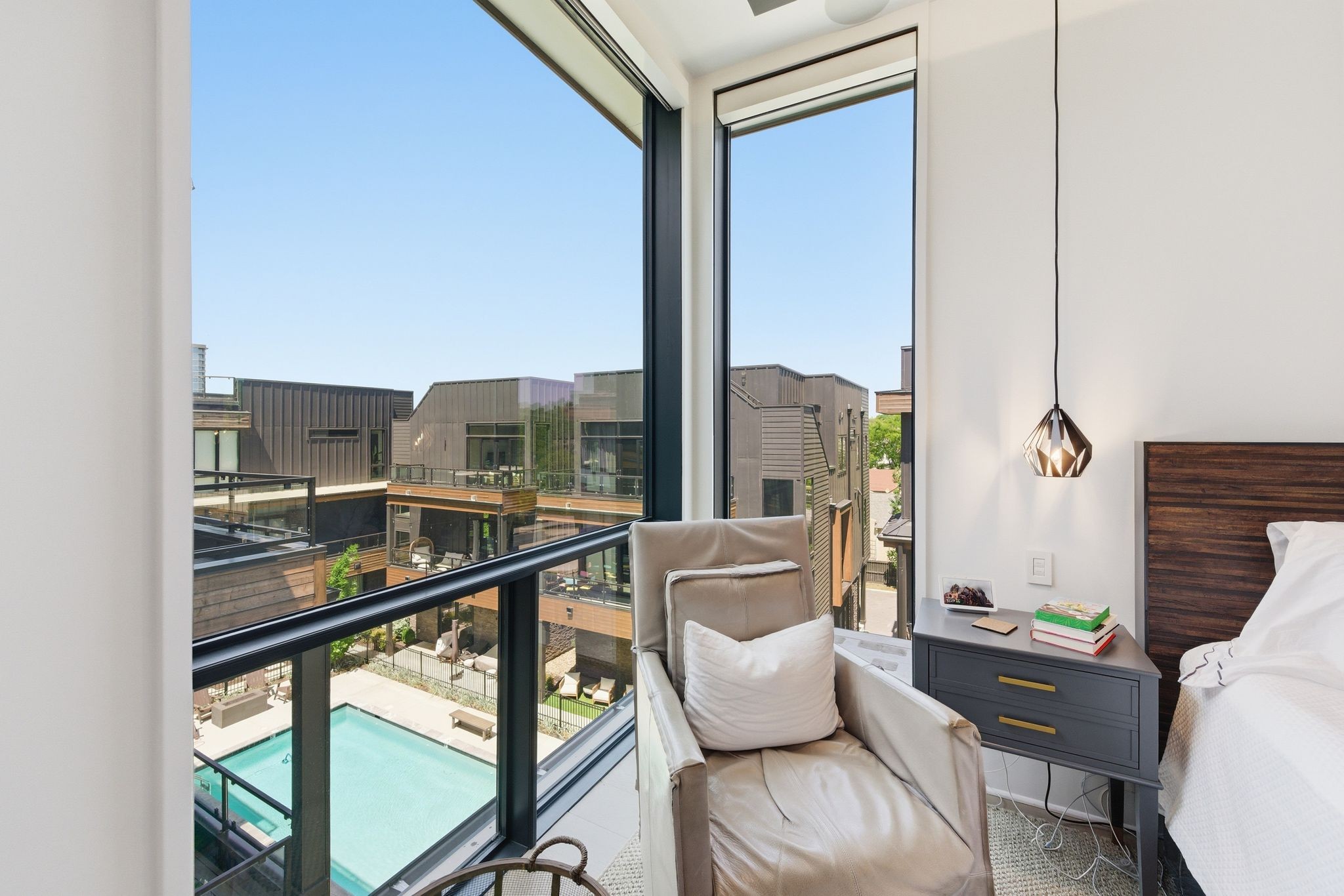 4117 Lone Oak Rd Unit: 8