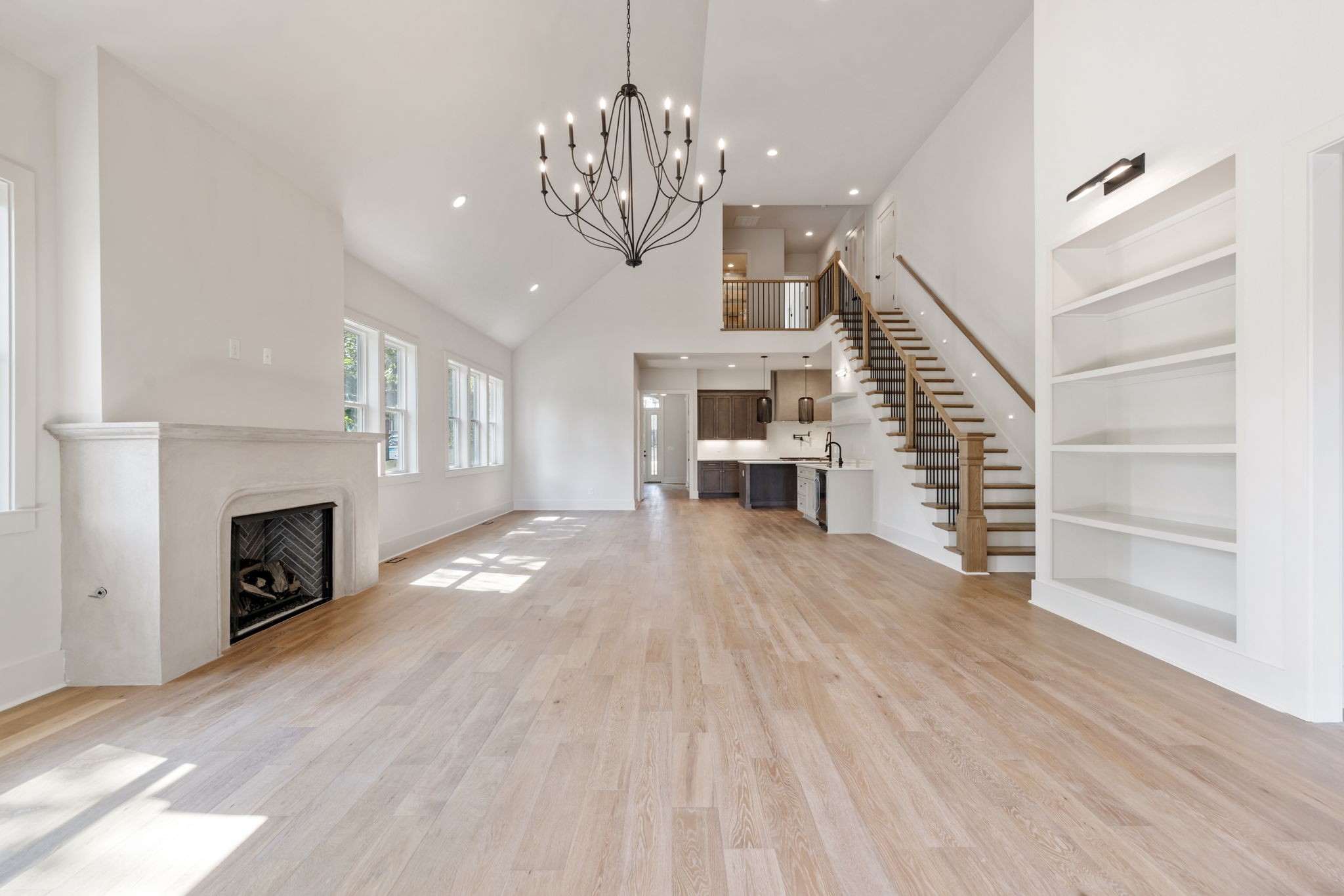 1200 Clifton Ln