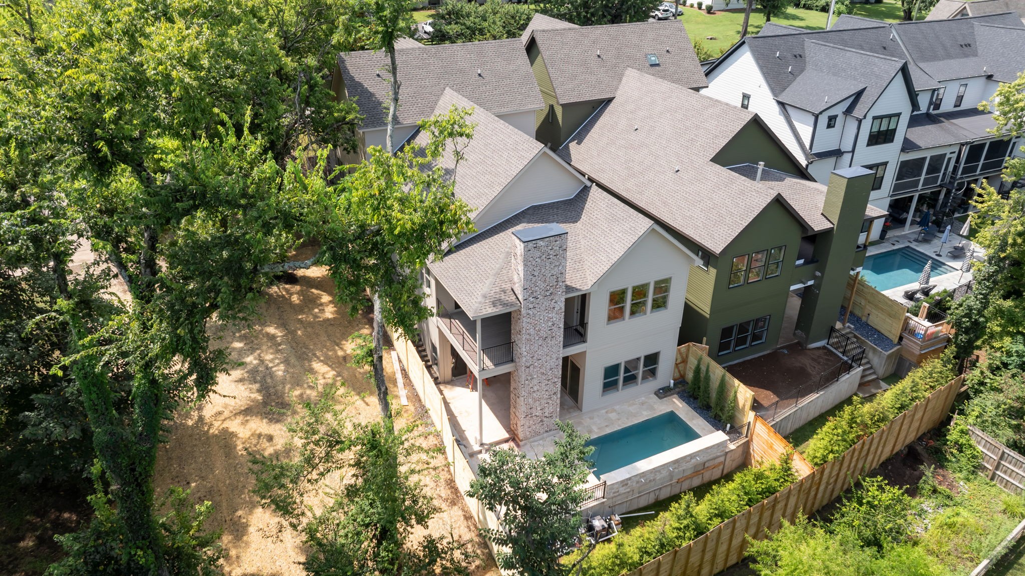 1200 Clifton Ln