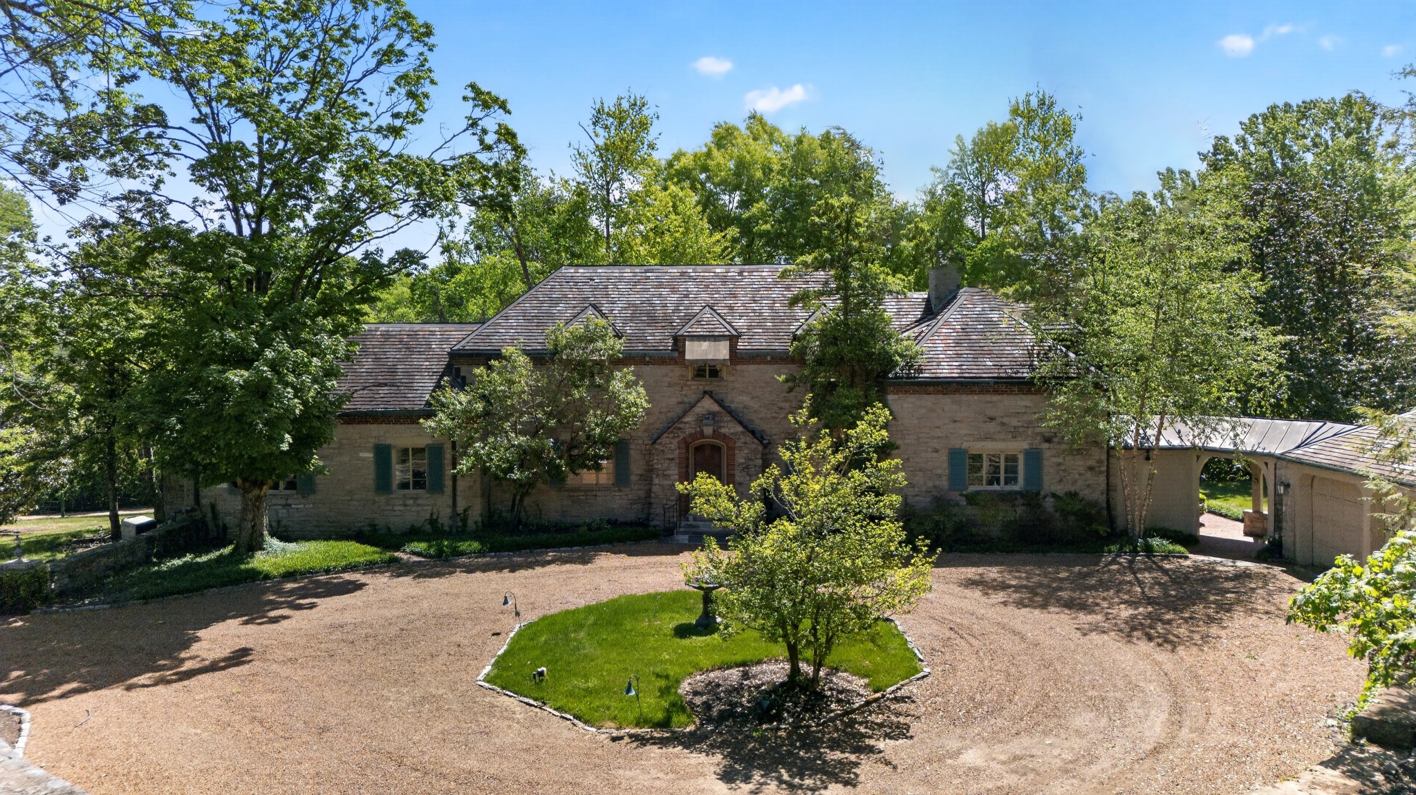 929 Tyne Blvd