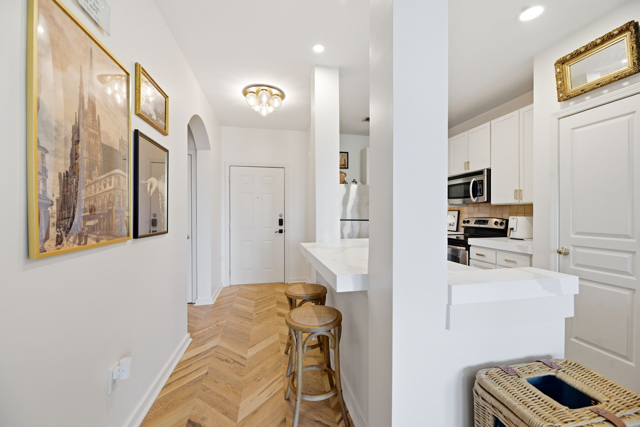 3000 Vanderbilt Pl Unit: 423