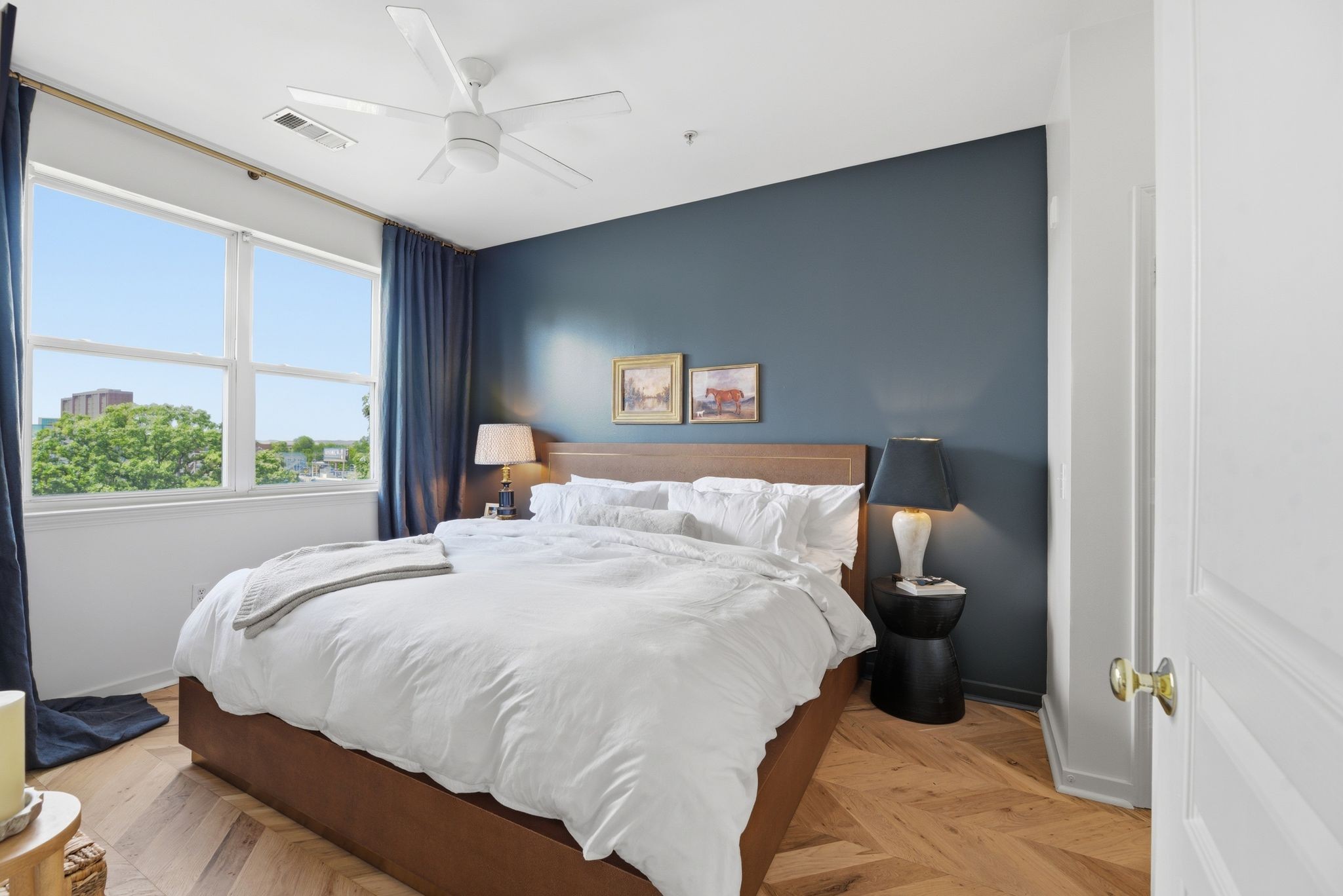 3000 Vanderbilt Pl Unit: 423