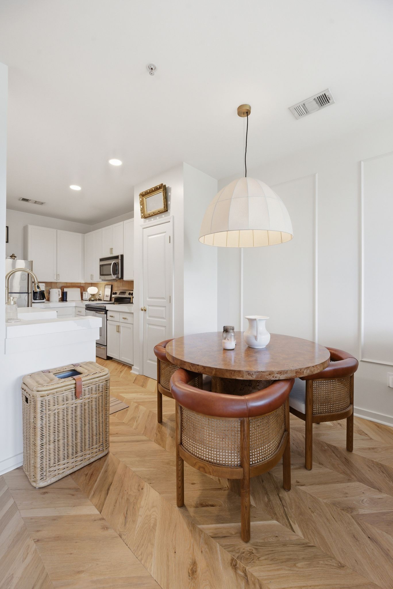 3000 Vanderbilt Pl Unit: 423