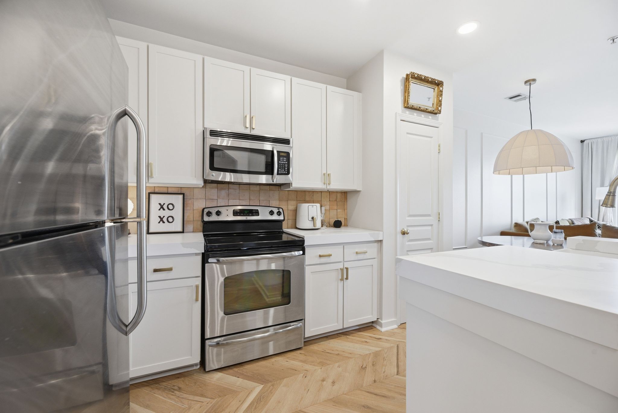 3000 Vanderbilt Pl Unit: 423