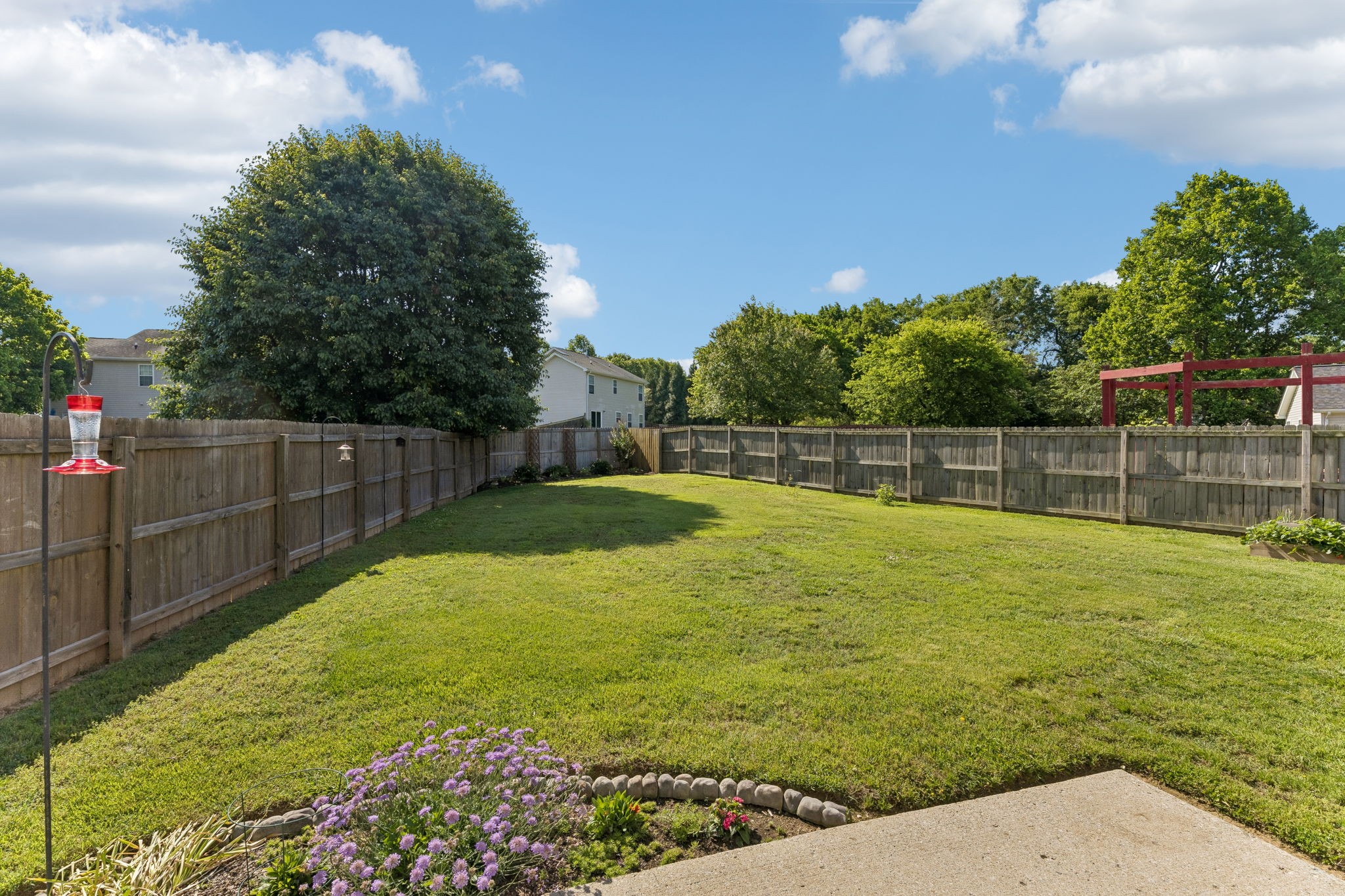 410 Creekside Ln