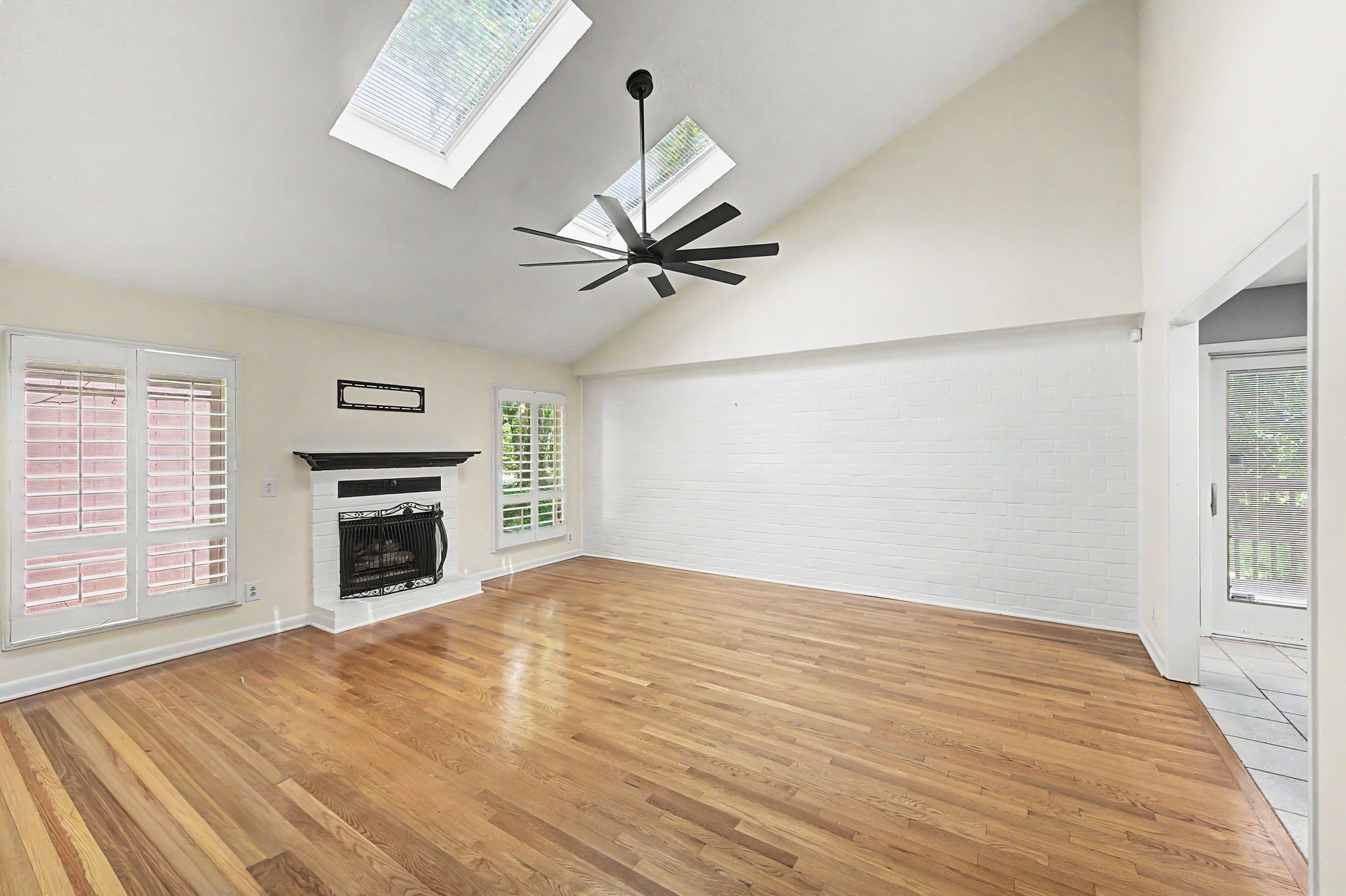 330 Chimney Hl