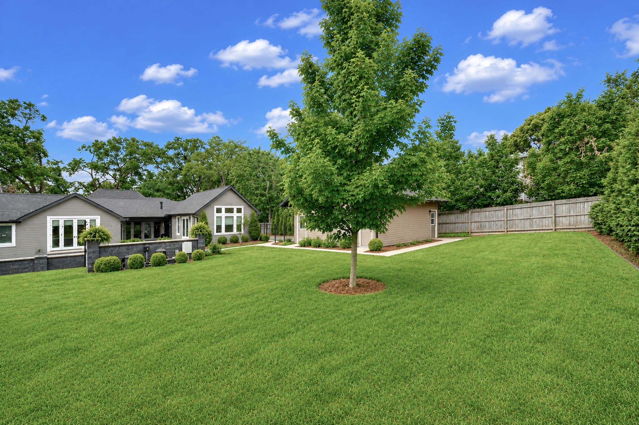 2012 Cedar Ln