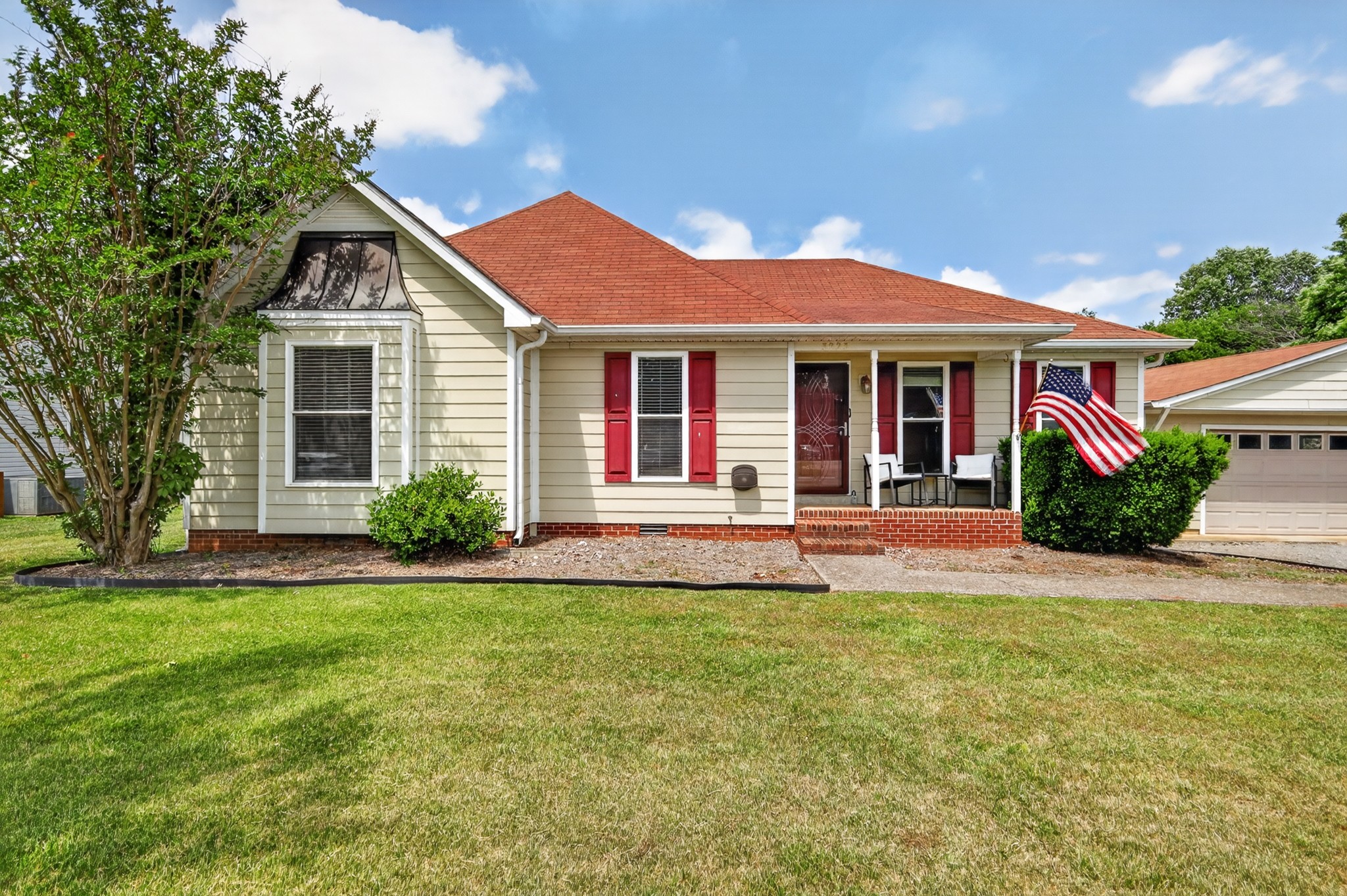 3223 Westbrook Dr