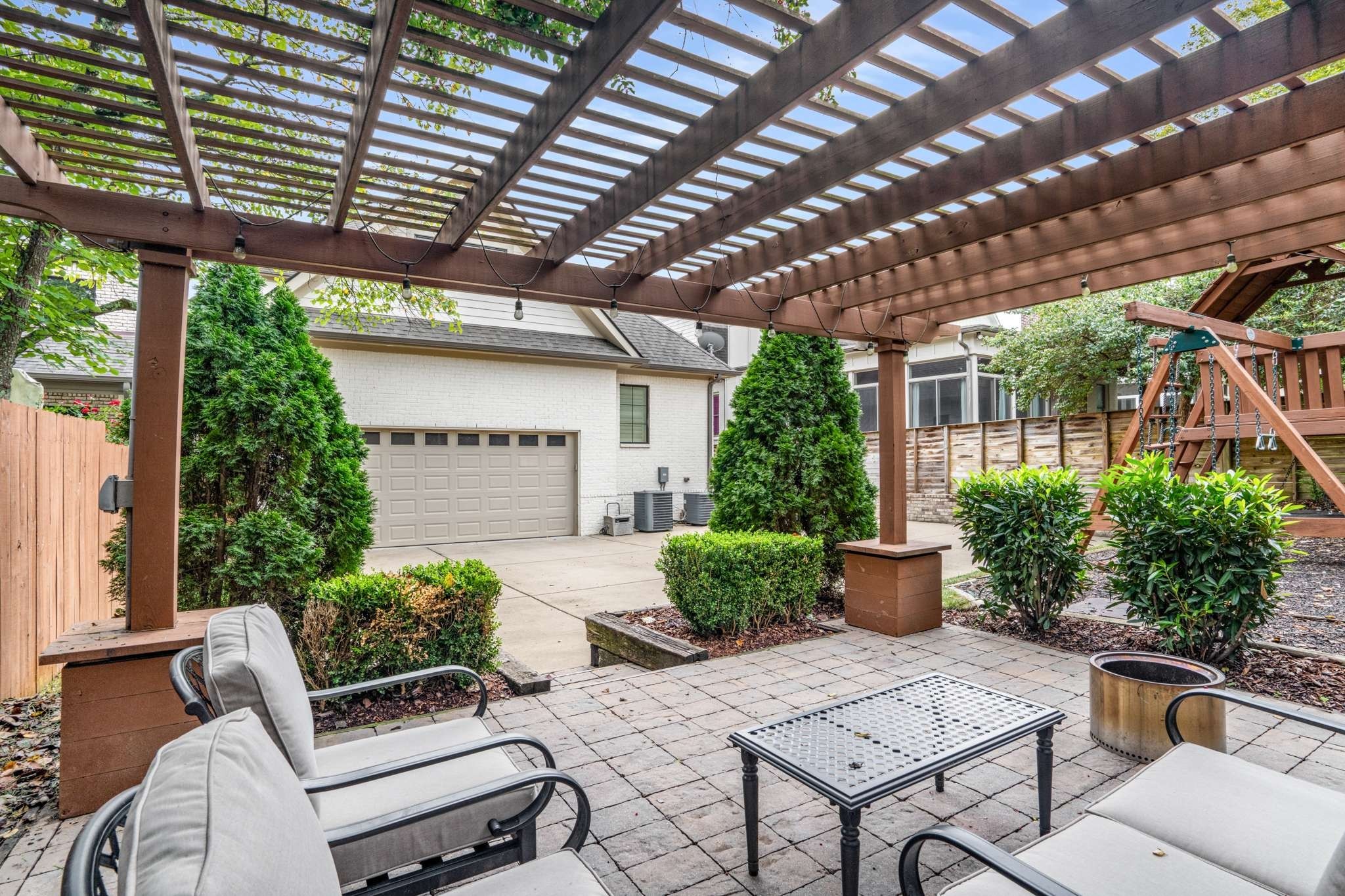 1110B Biltmore Dr