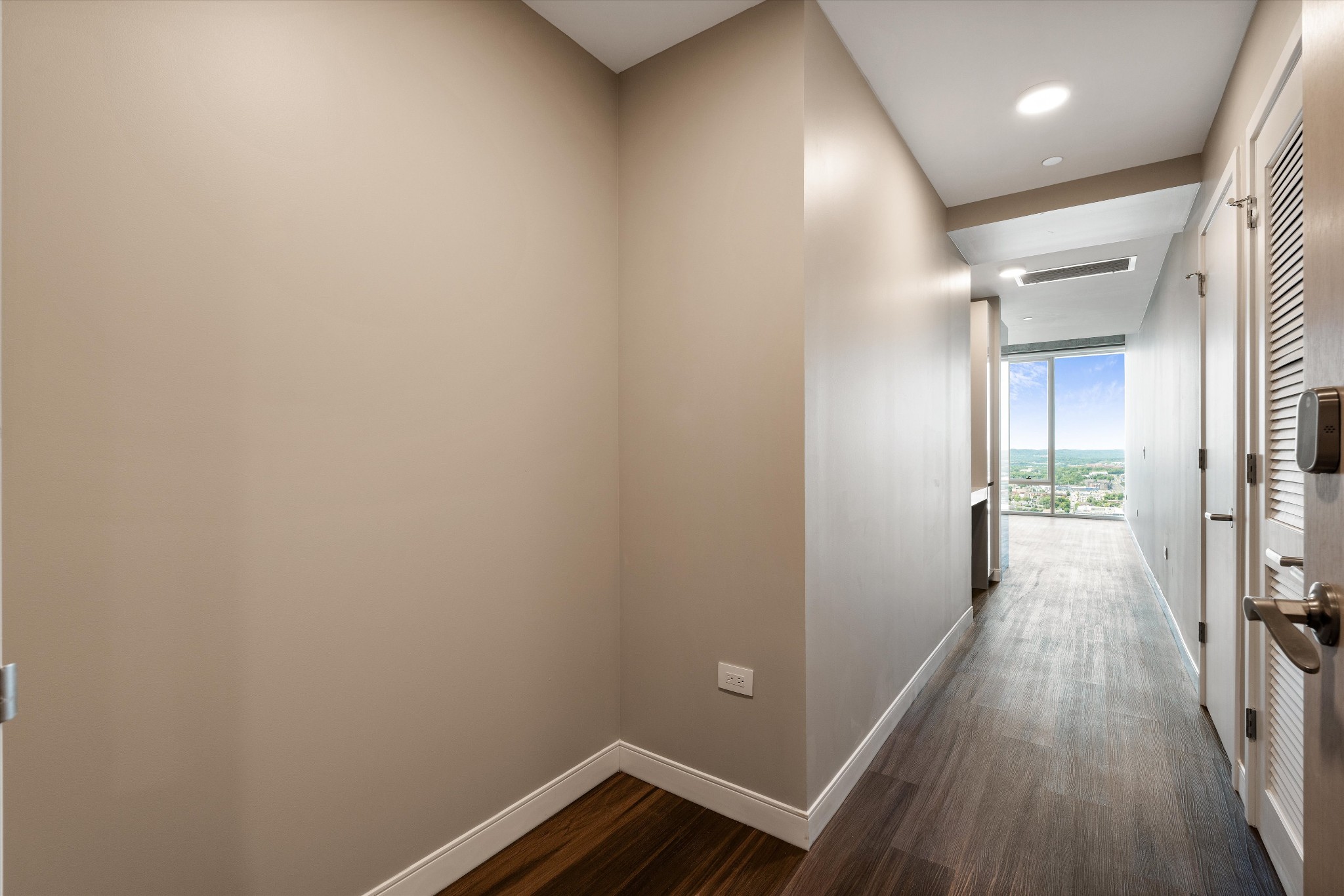 805 Church St, N Unit: 2613