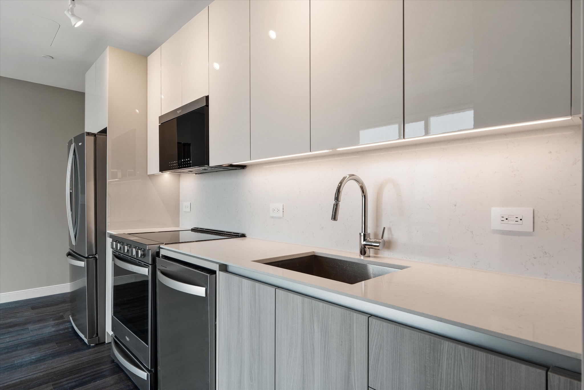 805 Church St, N Unit: 2613