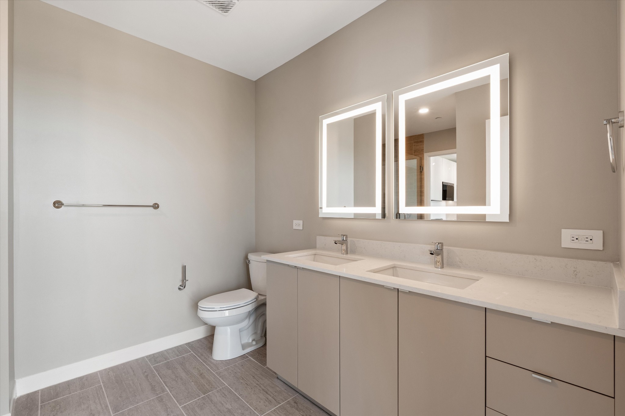 805 Church St, N Unit: 2613