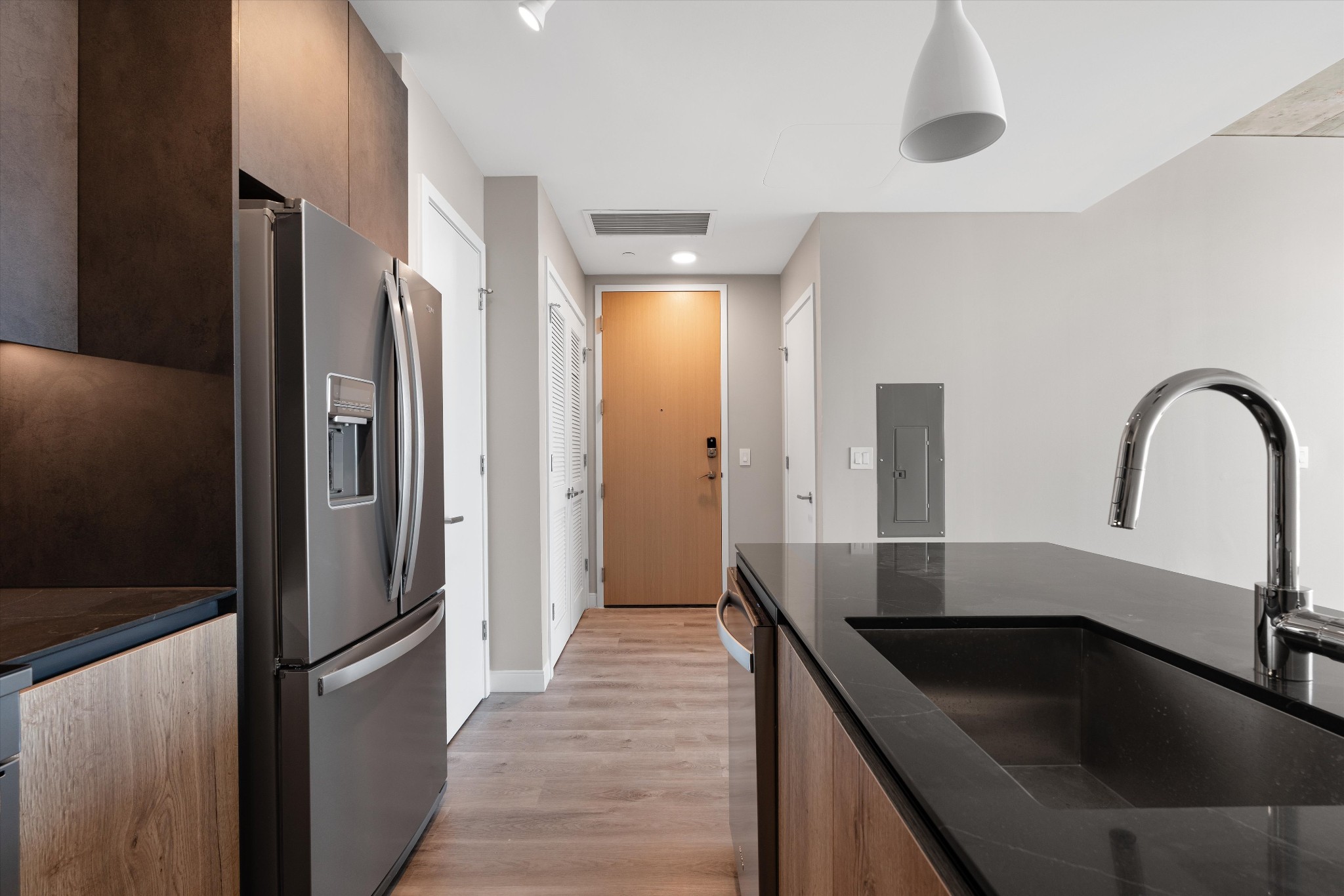 805 Church St, S Unit: 3206