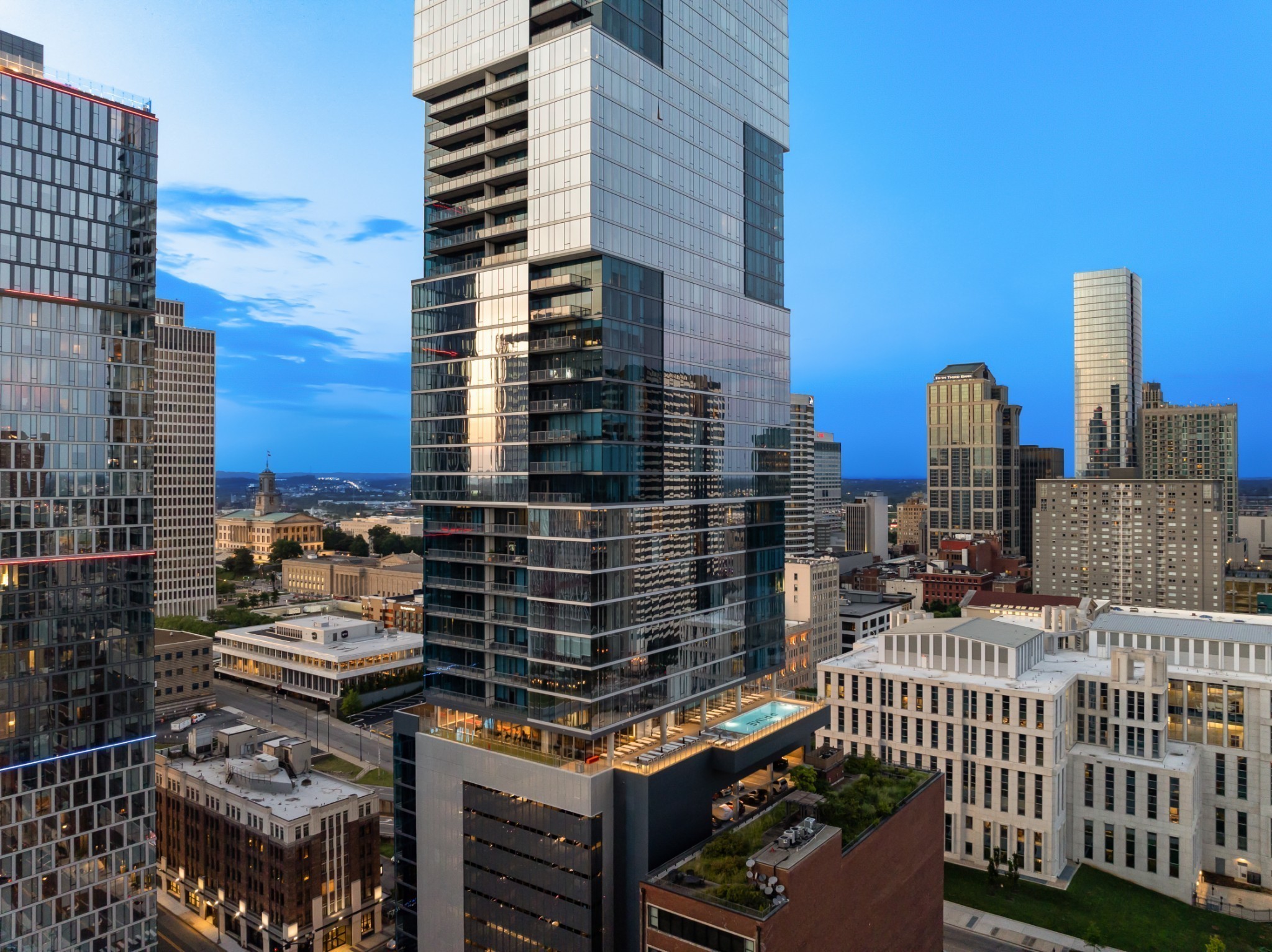 805 Church St, S Unit: 3206