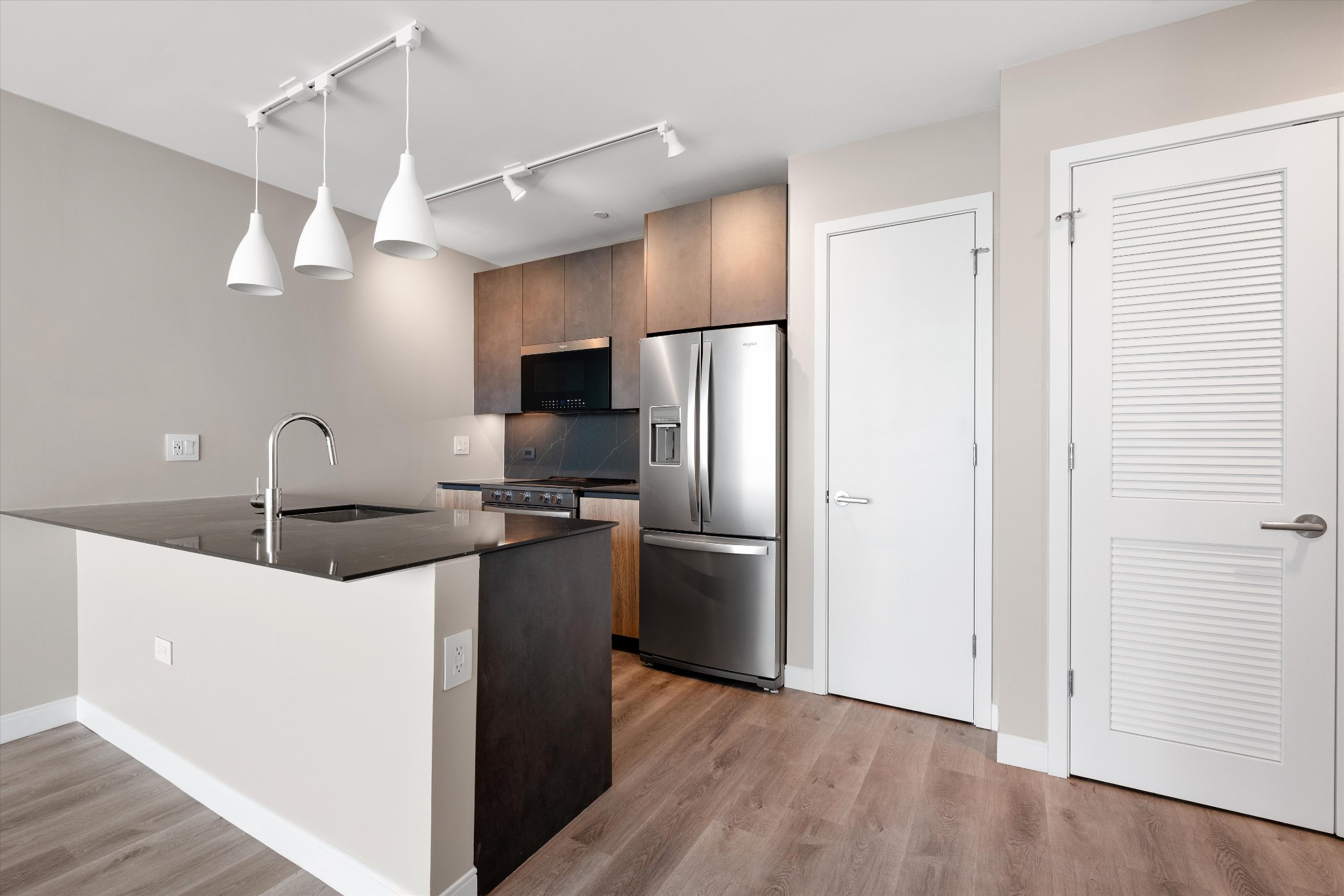 805 Church St, S Unit: 3206