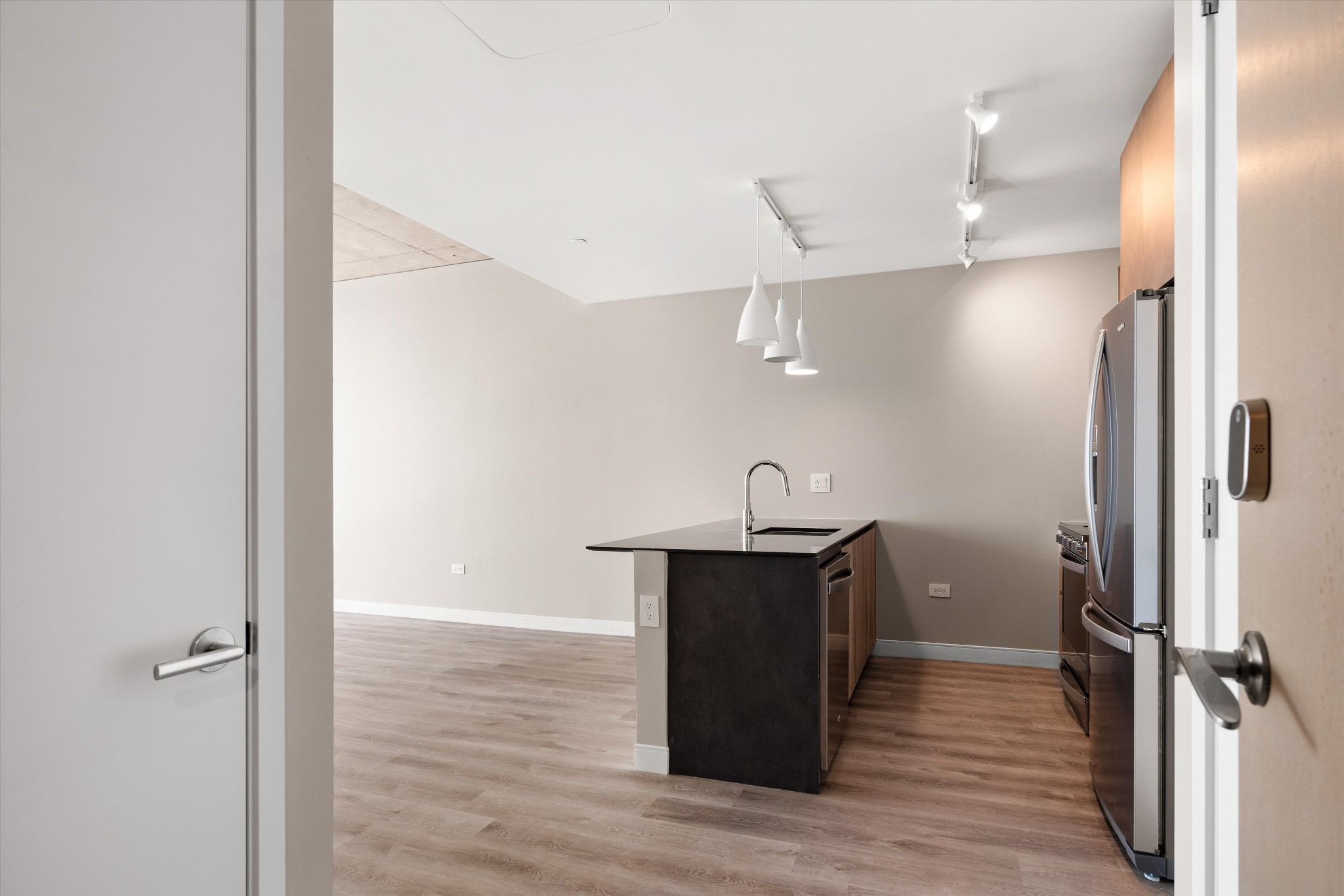 805 Church St, S Unit: 3206