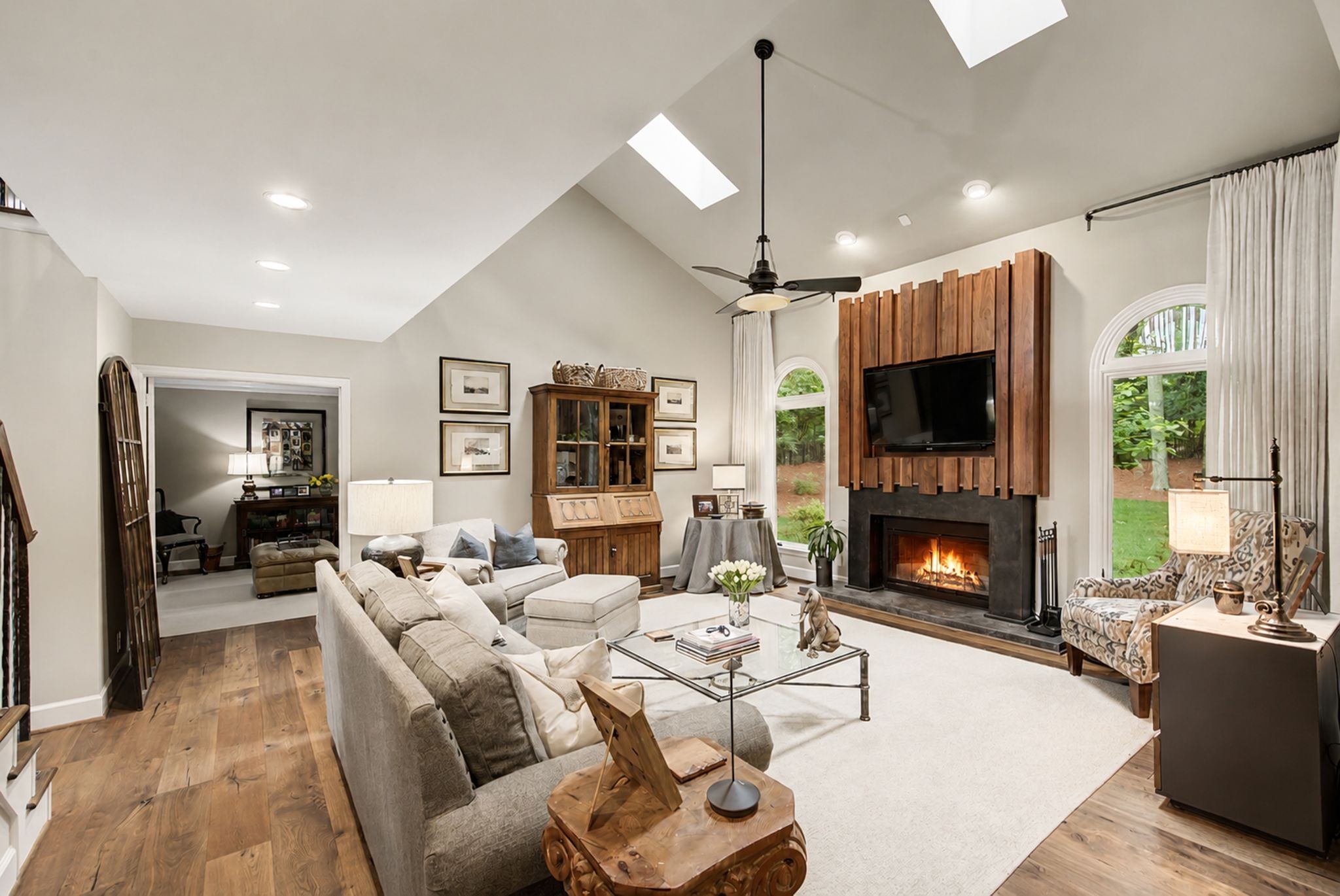 709 Roxburgh Cv