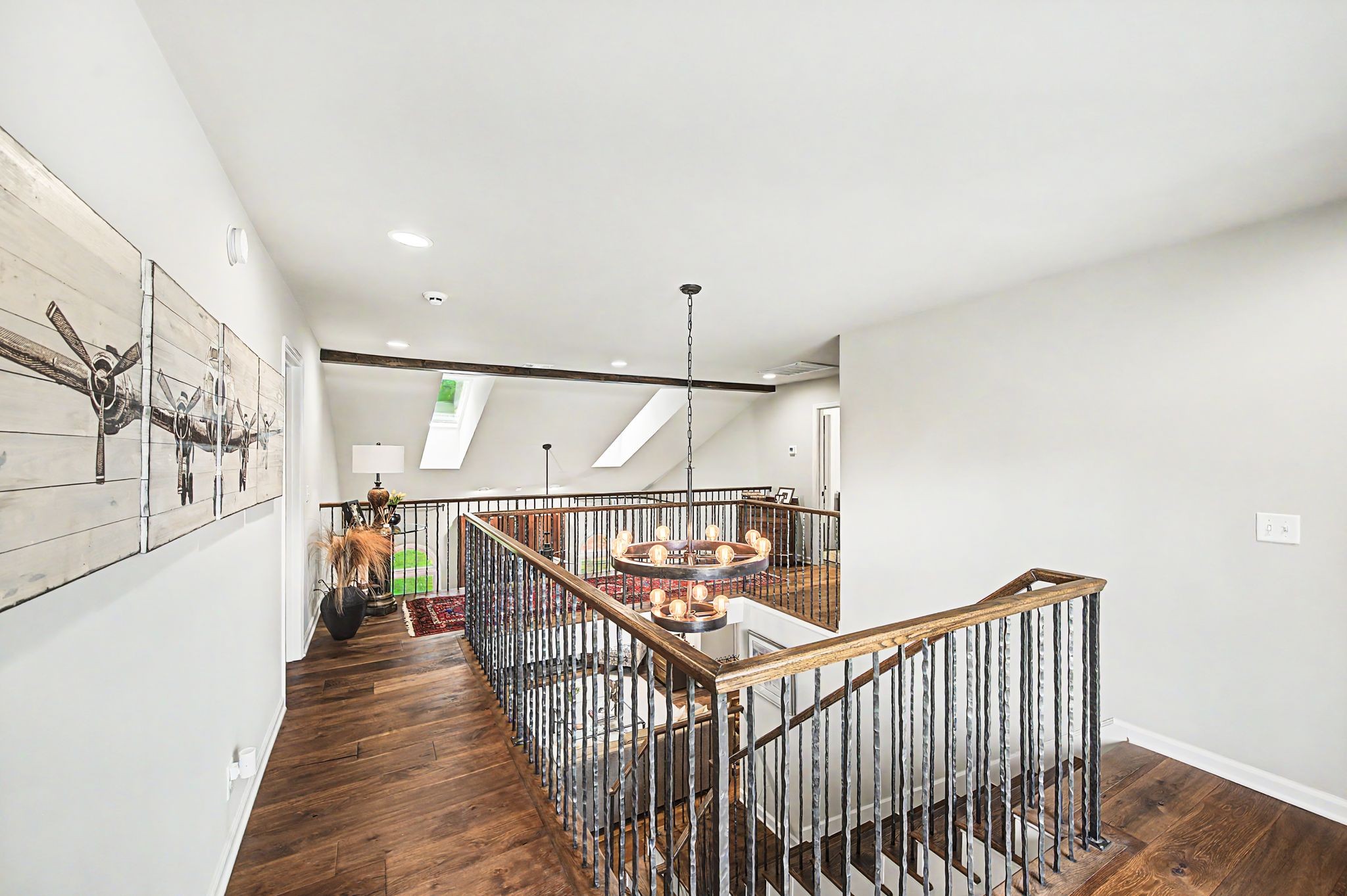 709 Roxburgh Cv
