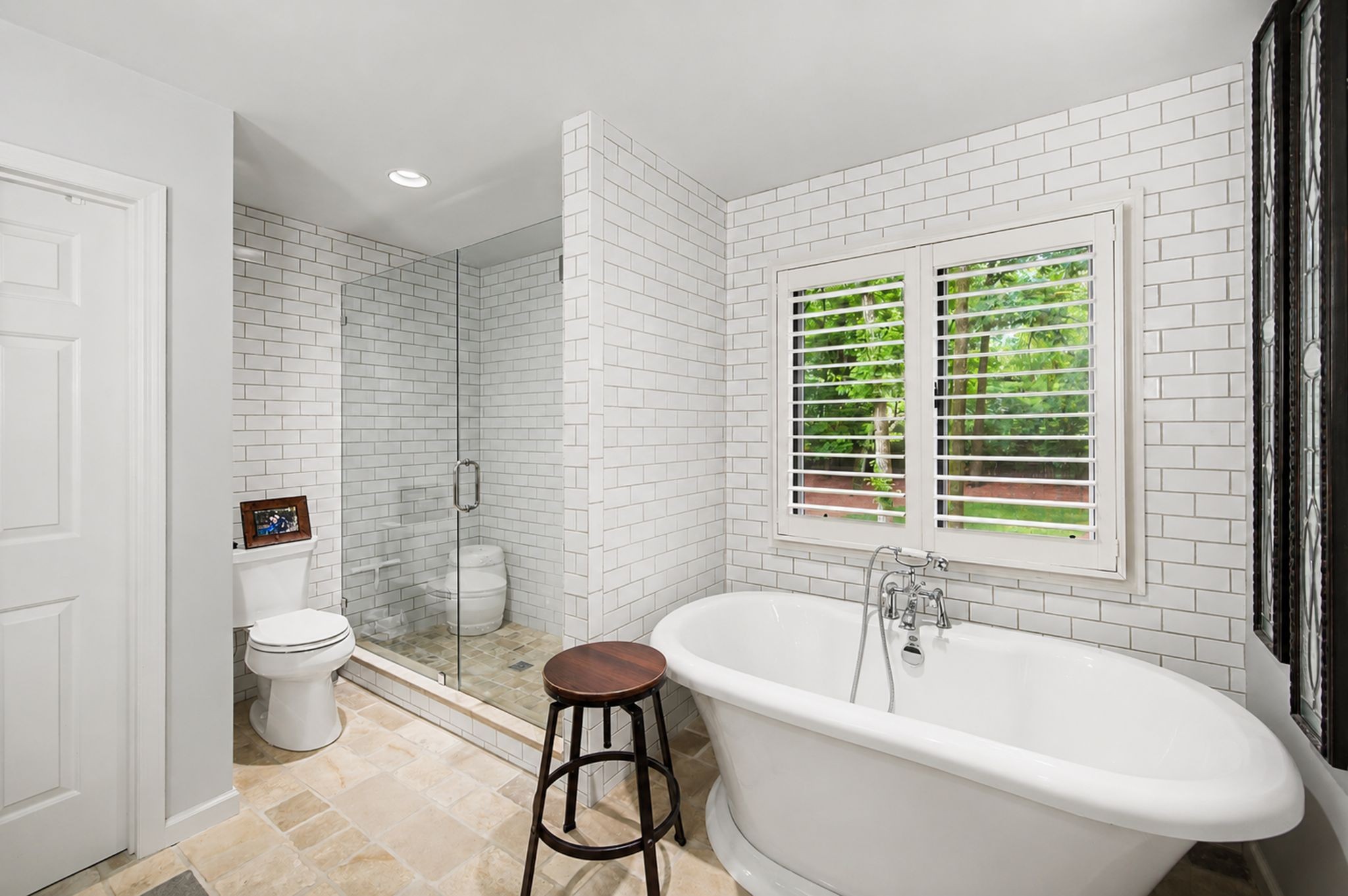 709 Roxburgh Cv