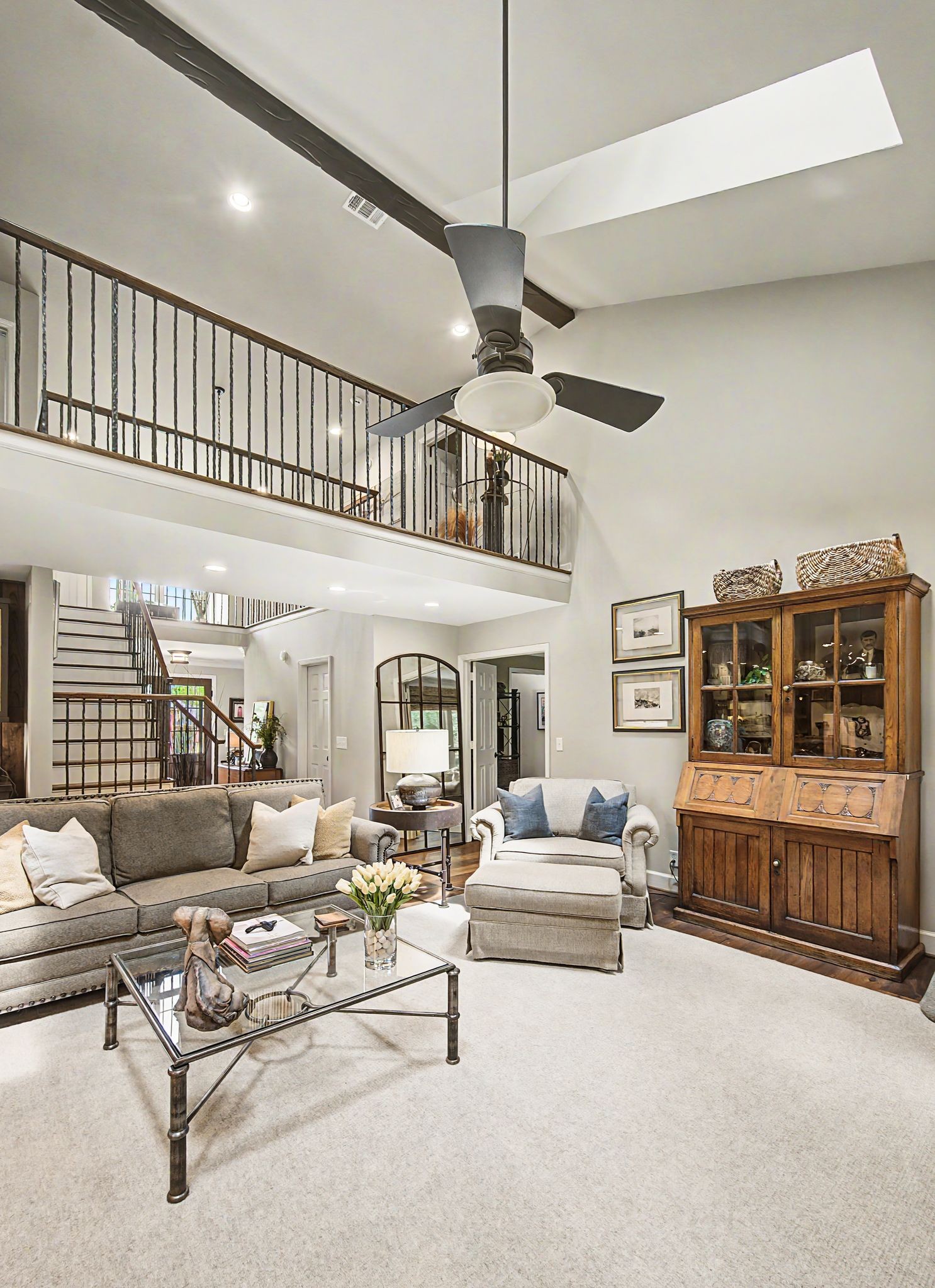 709 Roxburgh Cv
