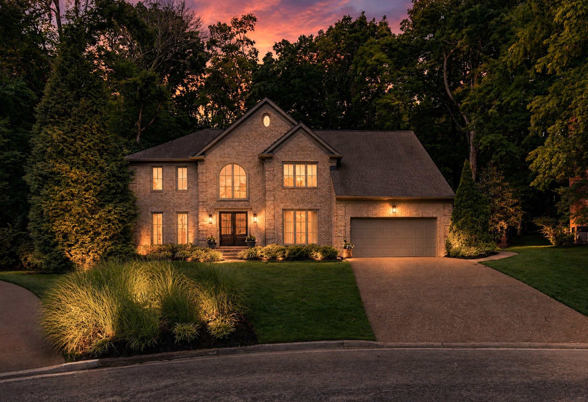 709 Roxburgh Cv