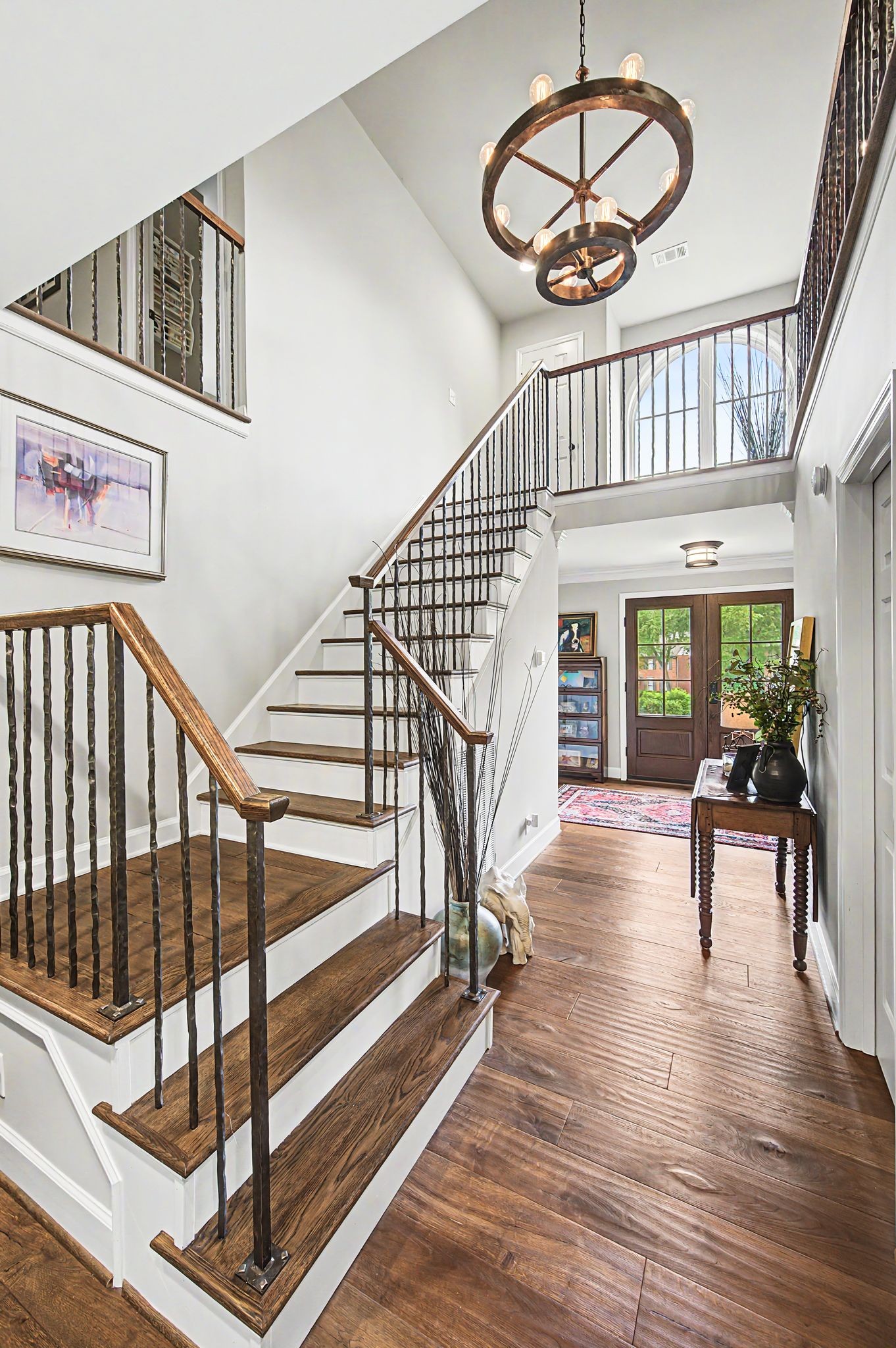 709 Roxburgh Cv