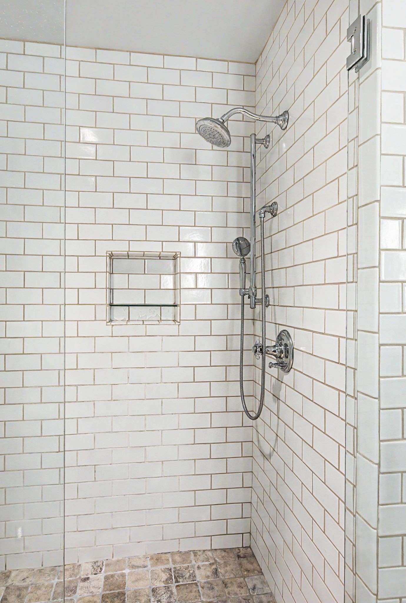 709 Roxburgh Cv