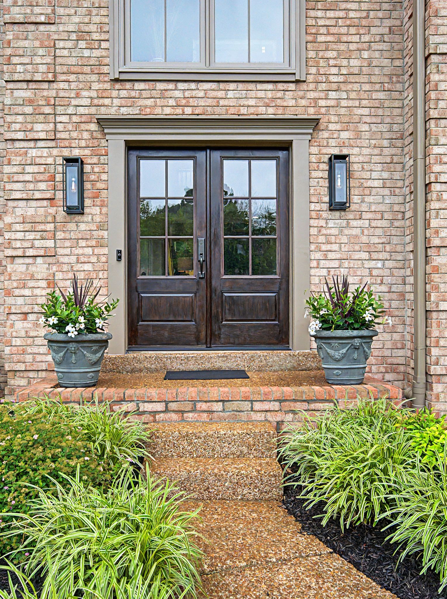 709 Roxburgh Cv