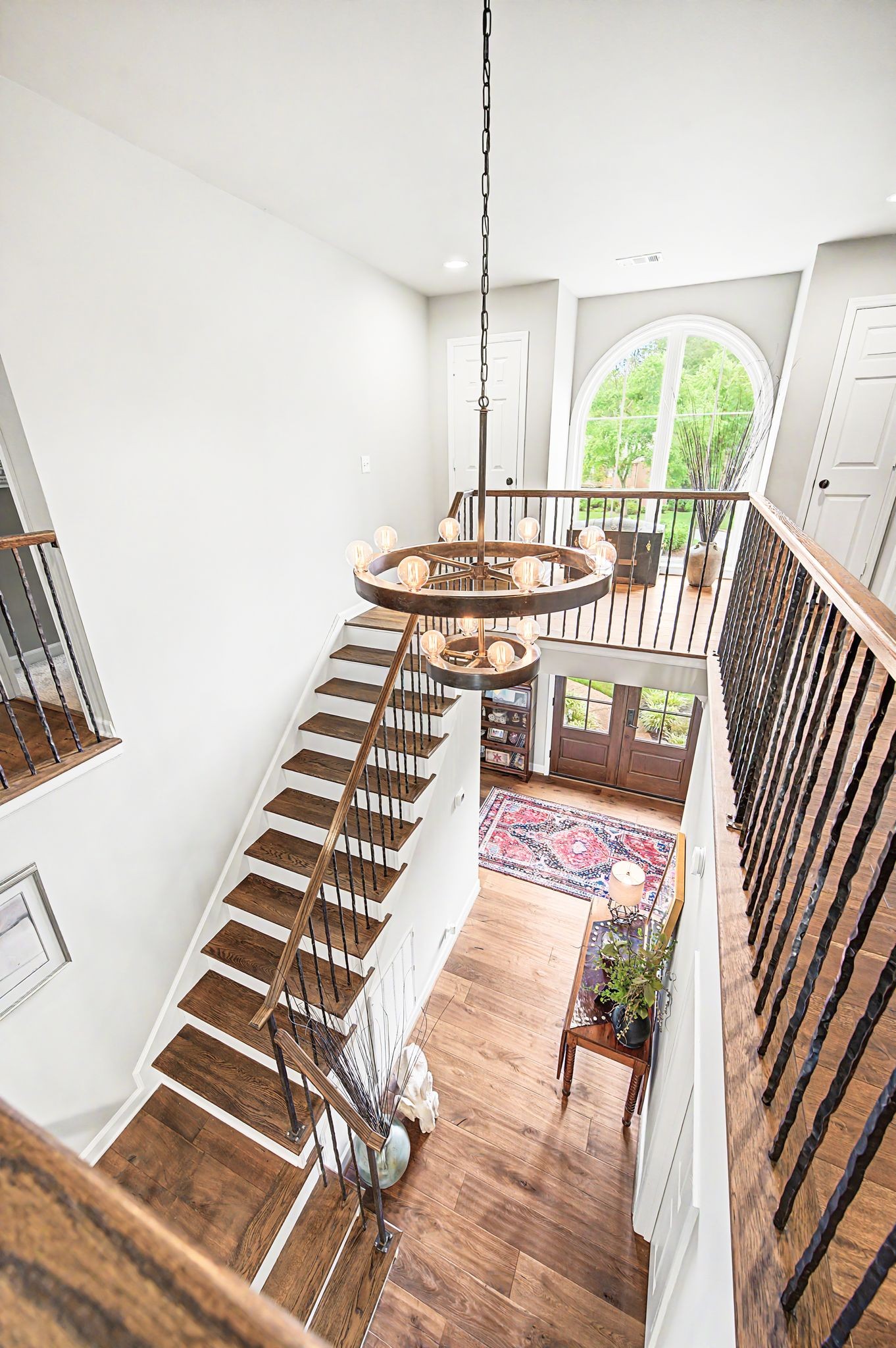709 Roxburgh Cv