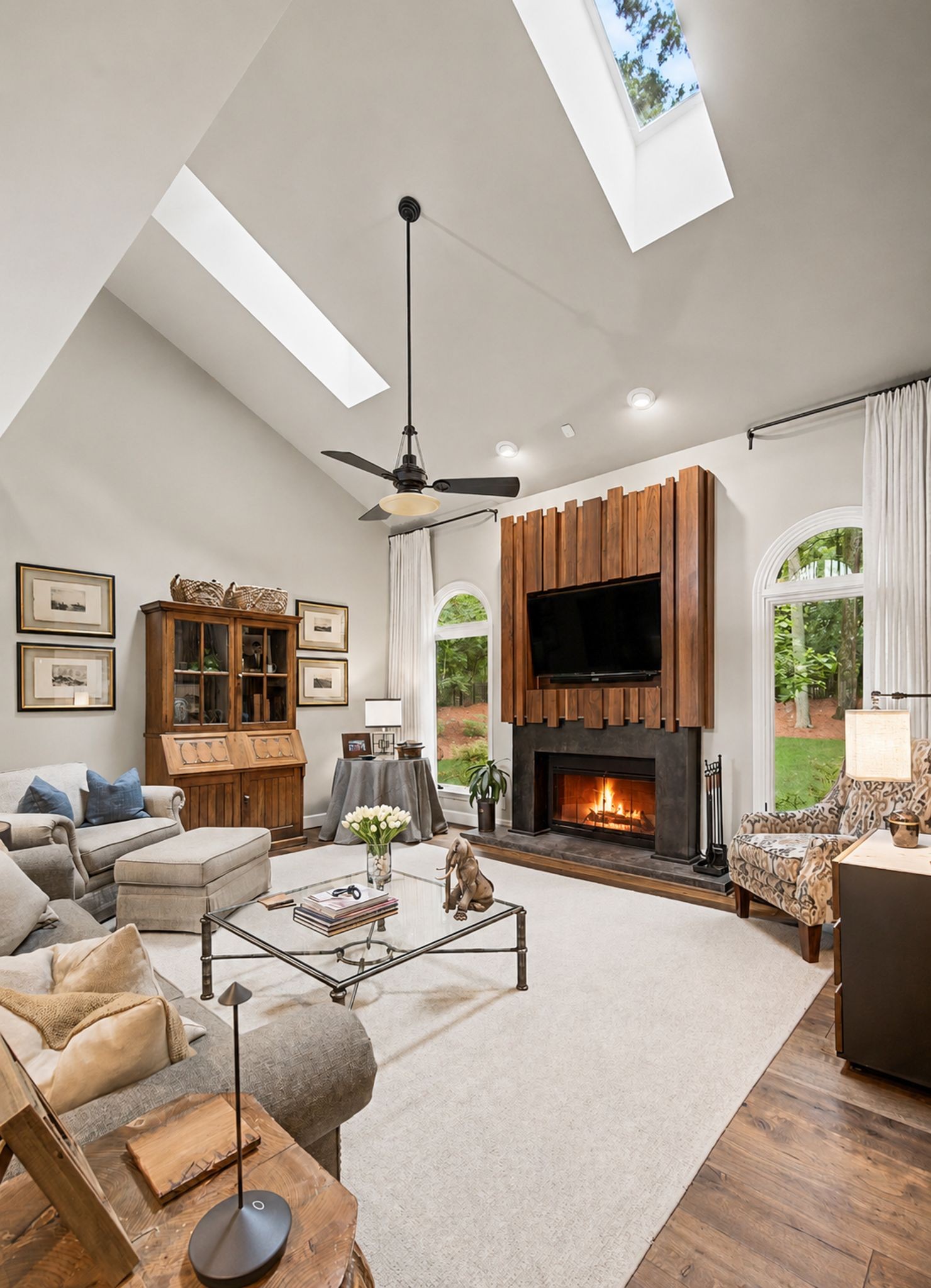 709 Roxburgh Cv
