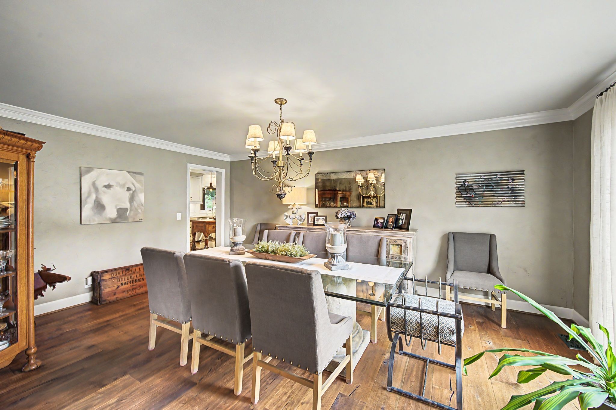 709 Roxburgh Cv