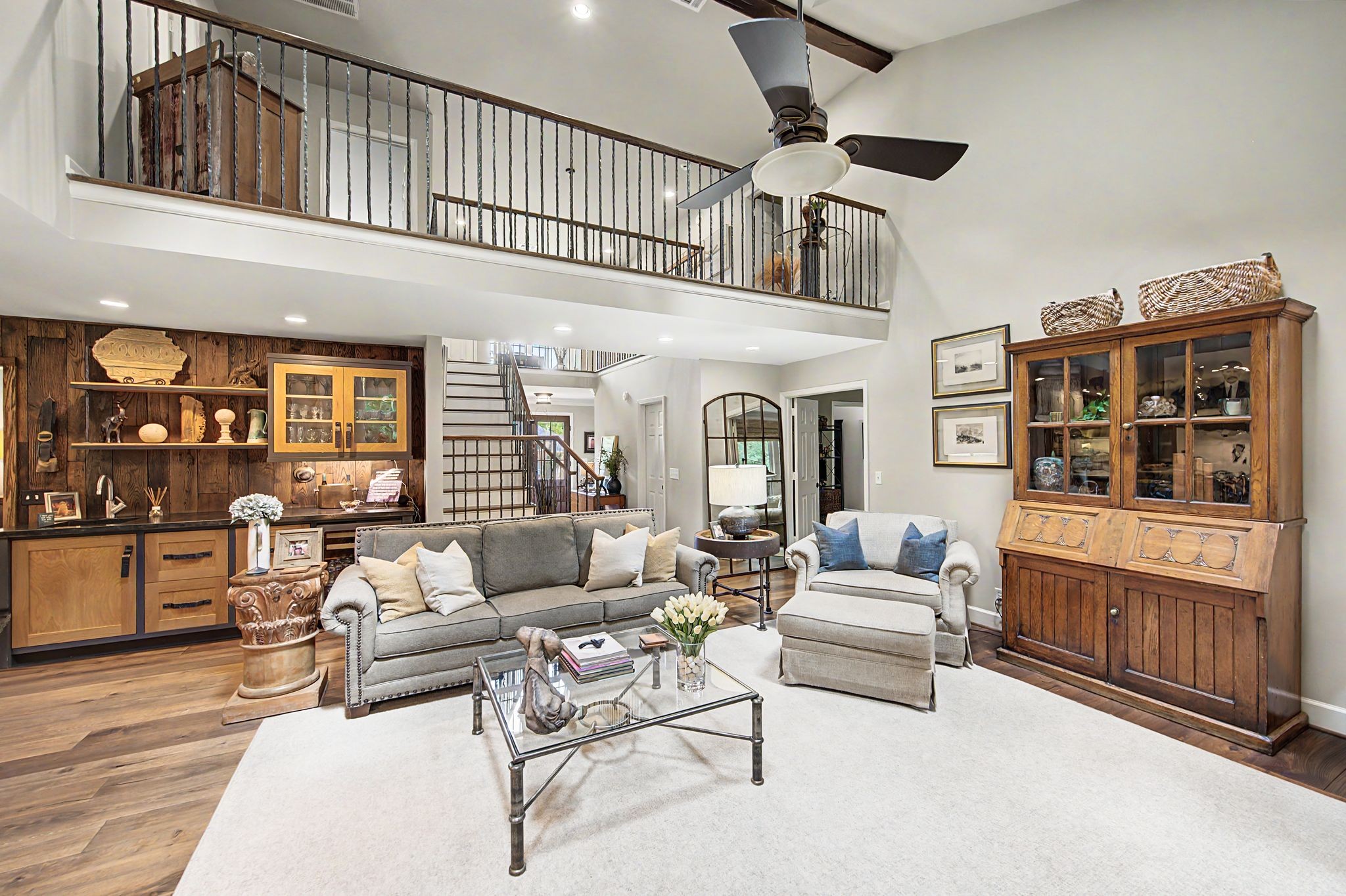 709 Roxburgh Cv
