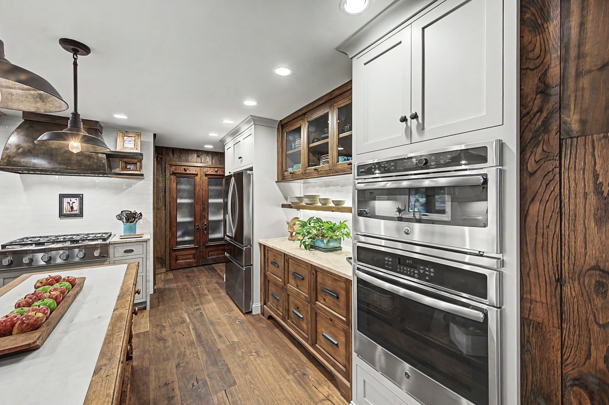 709 Roxburgh Cv