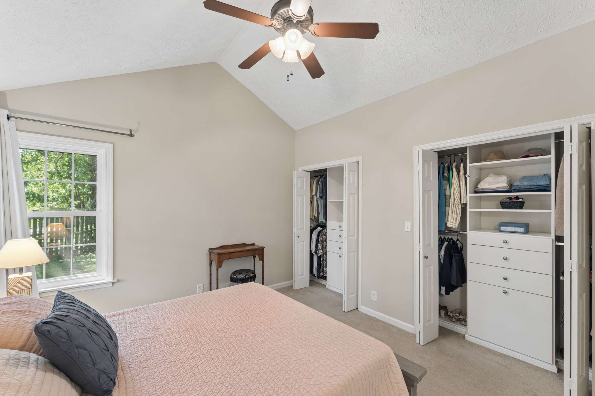 5204 Village Trce