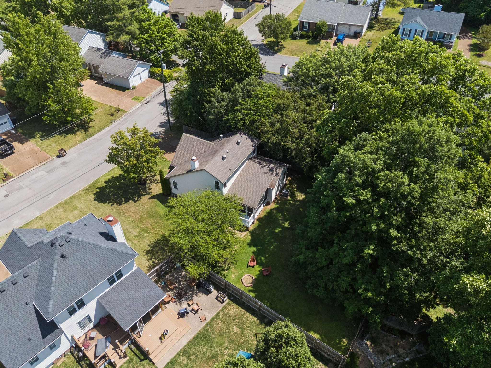 5204 Village Trce