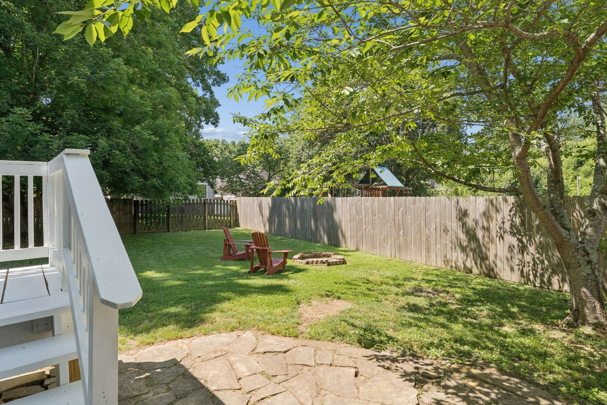 5204 Village Trce