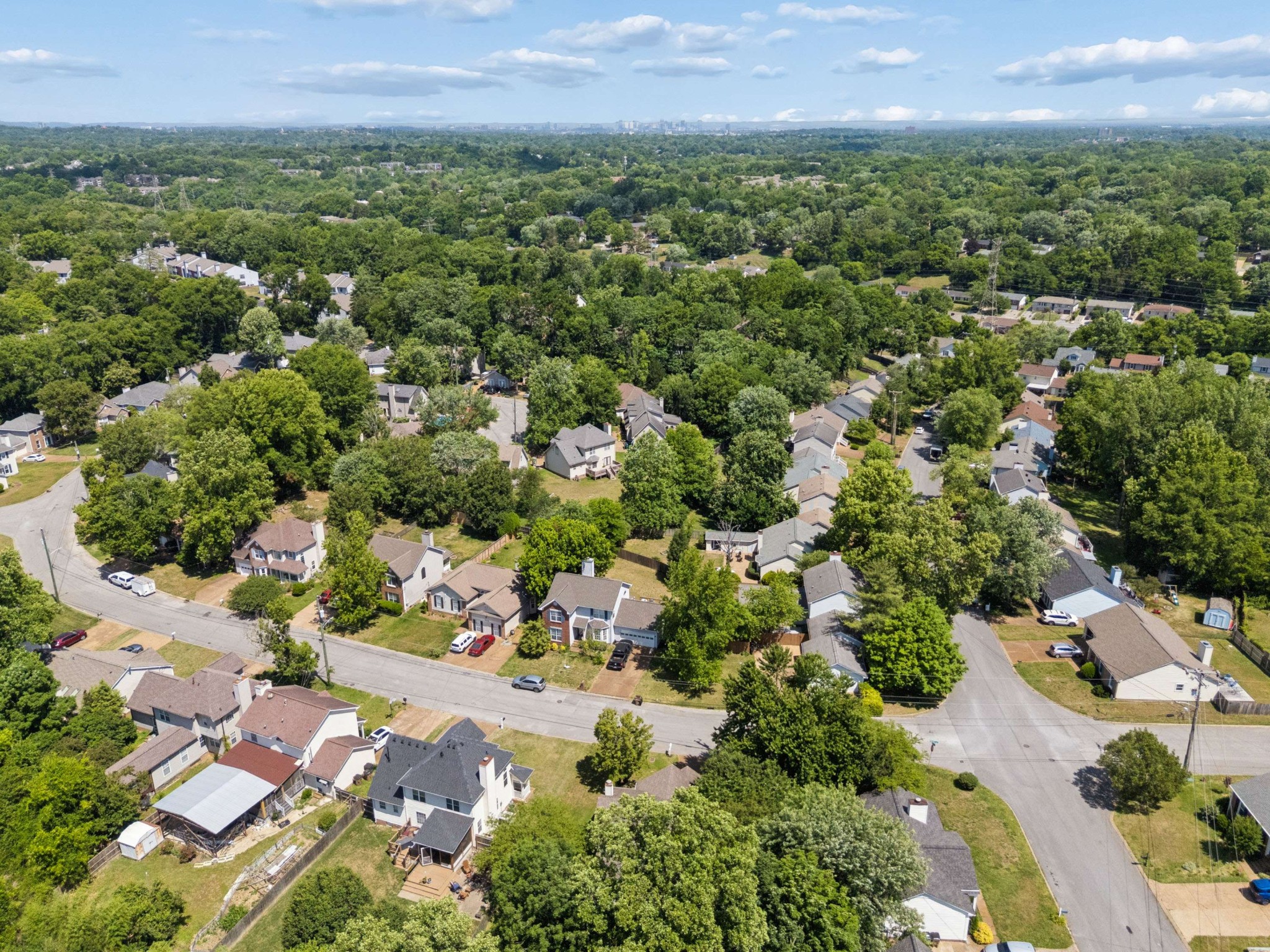 5204 Village Trce