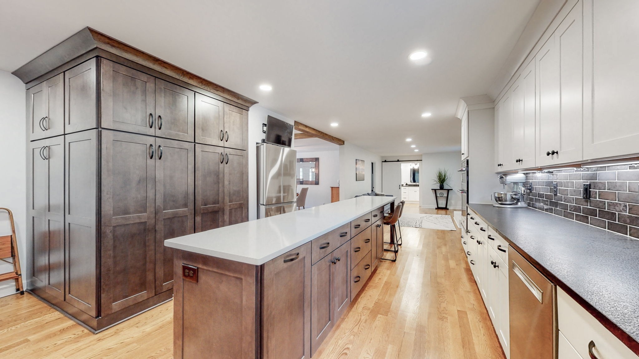 706 Wilson Pike