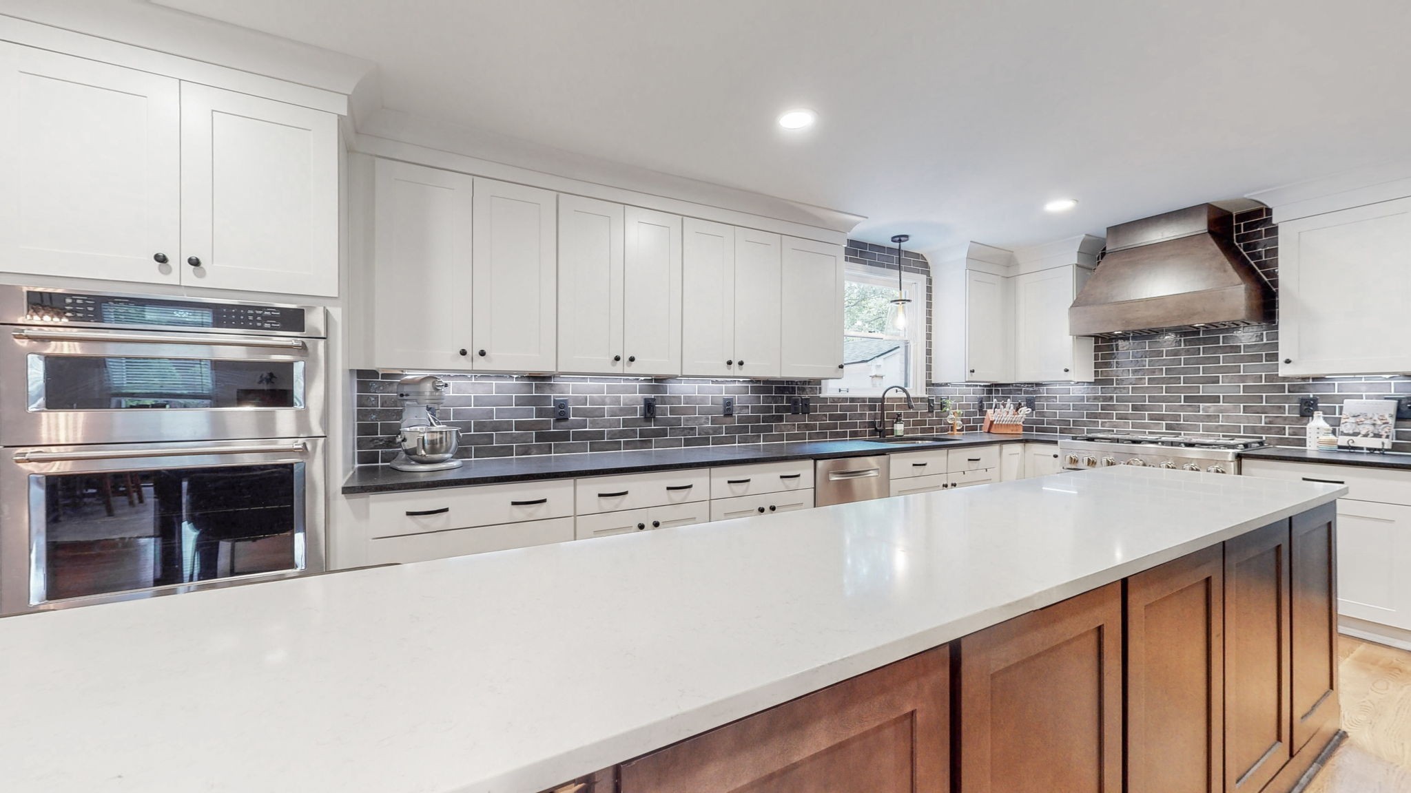 706 Wilson Pike