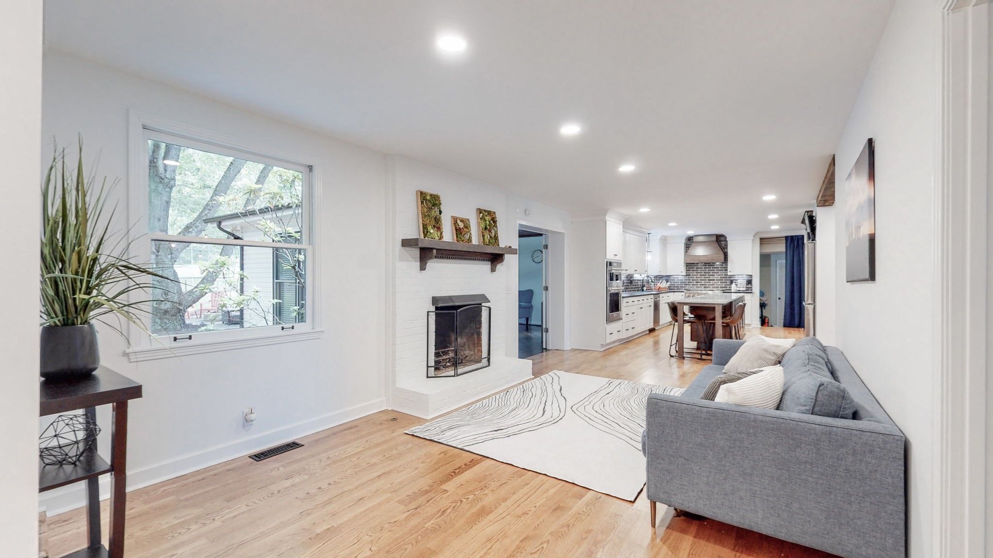 706 Wilson Pike