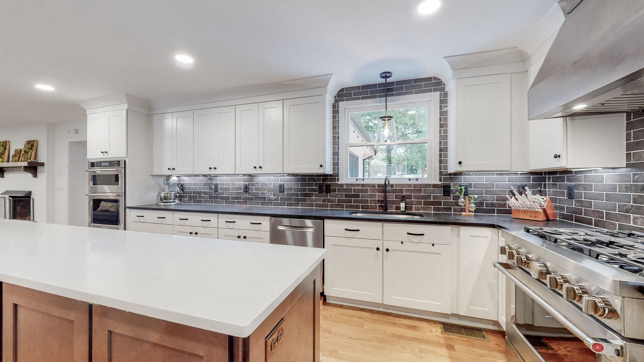 706 Wilson Pike