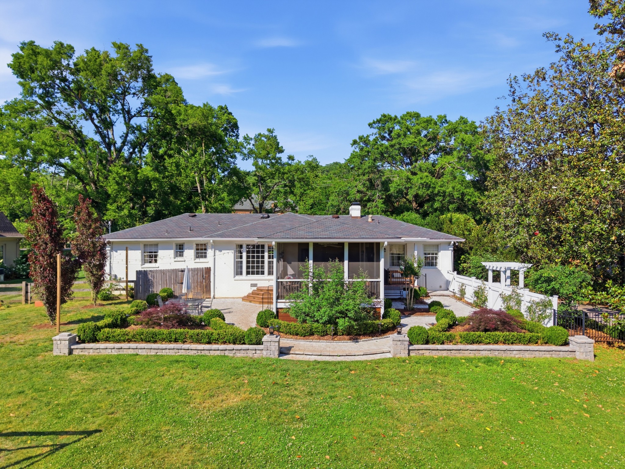 2709 Tyne Blvd