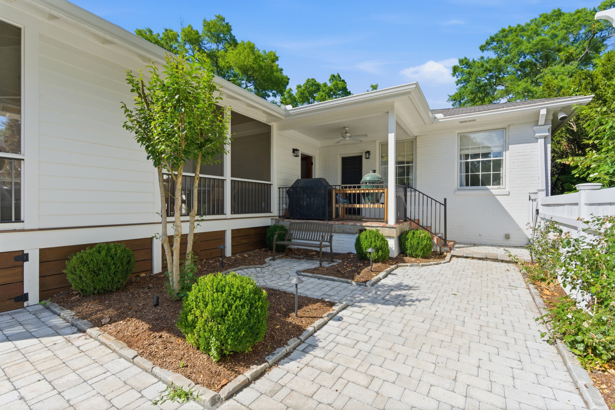 2709 Tyne Blvd
