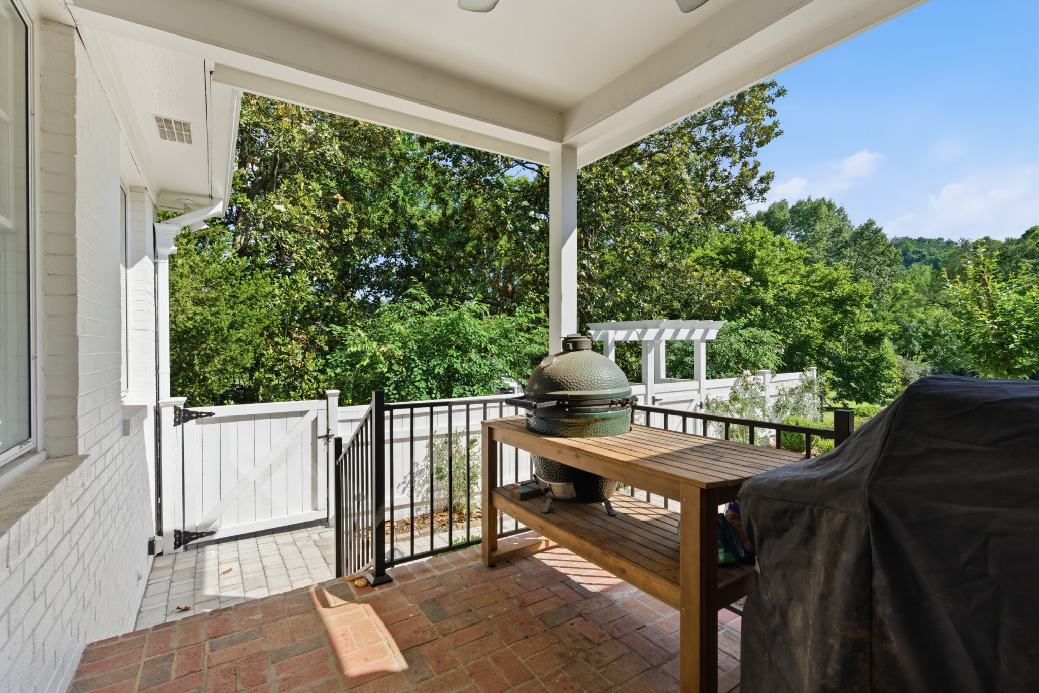 2709 Tyne Blvd