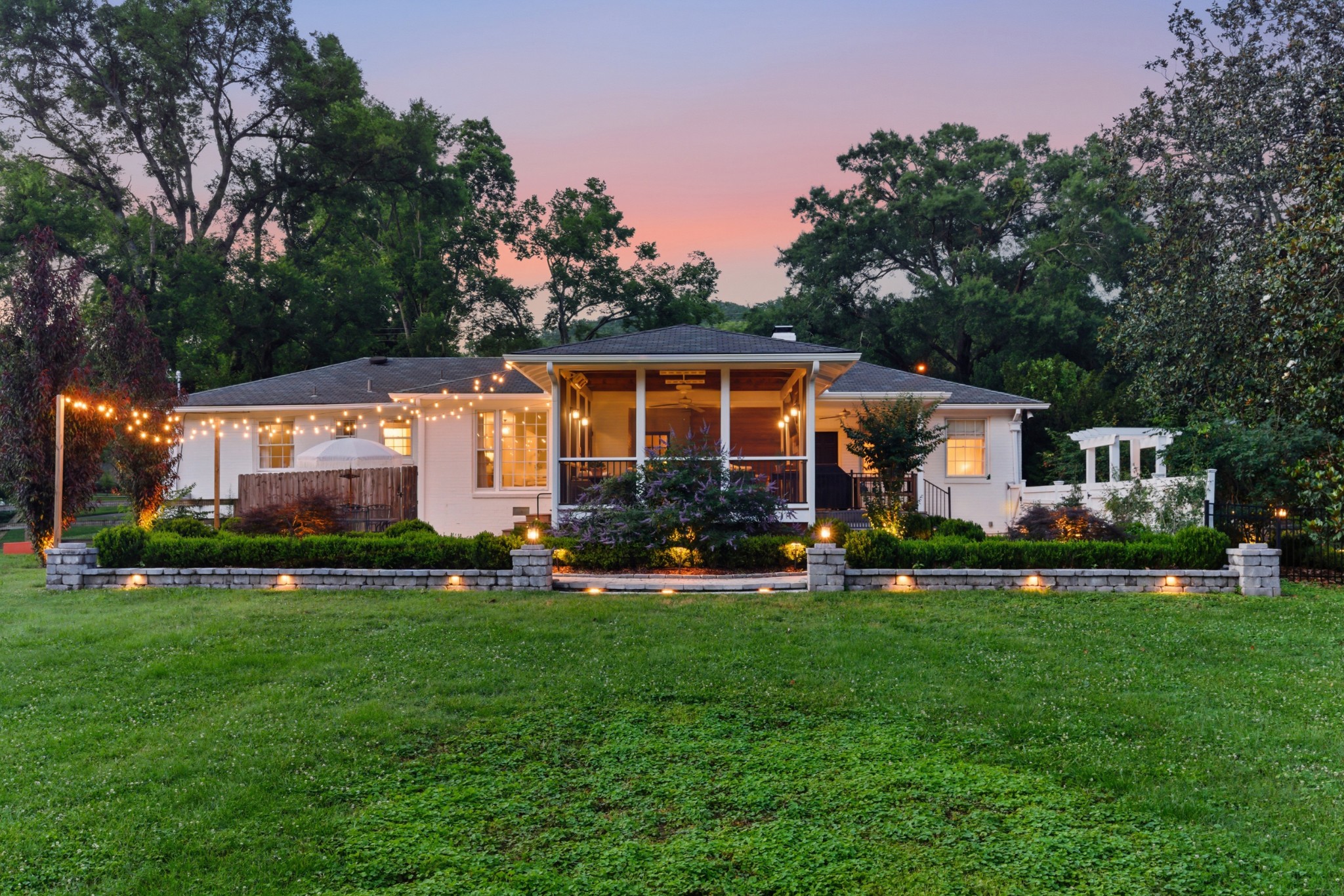 2709 Tyne Blvd