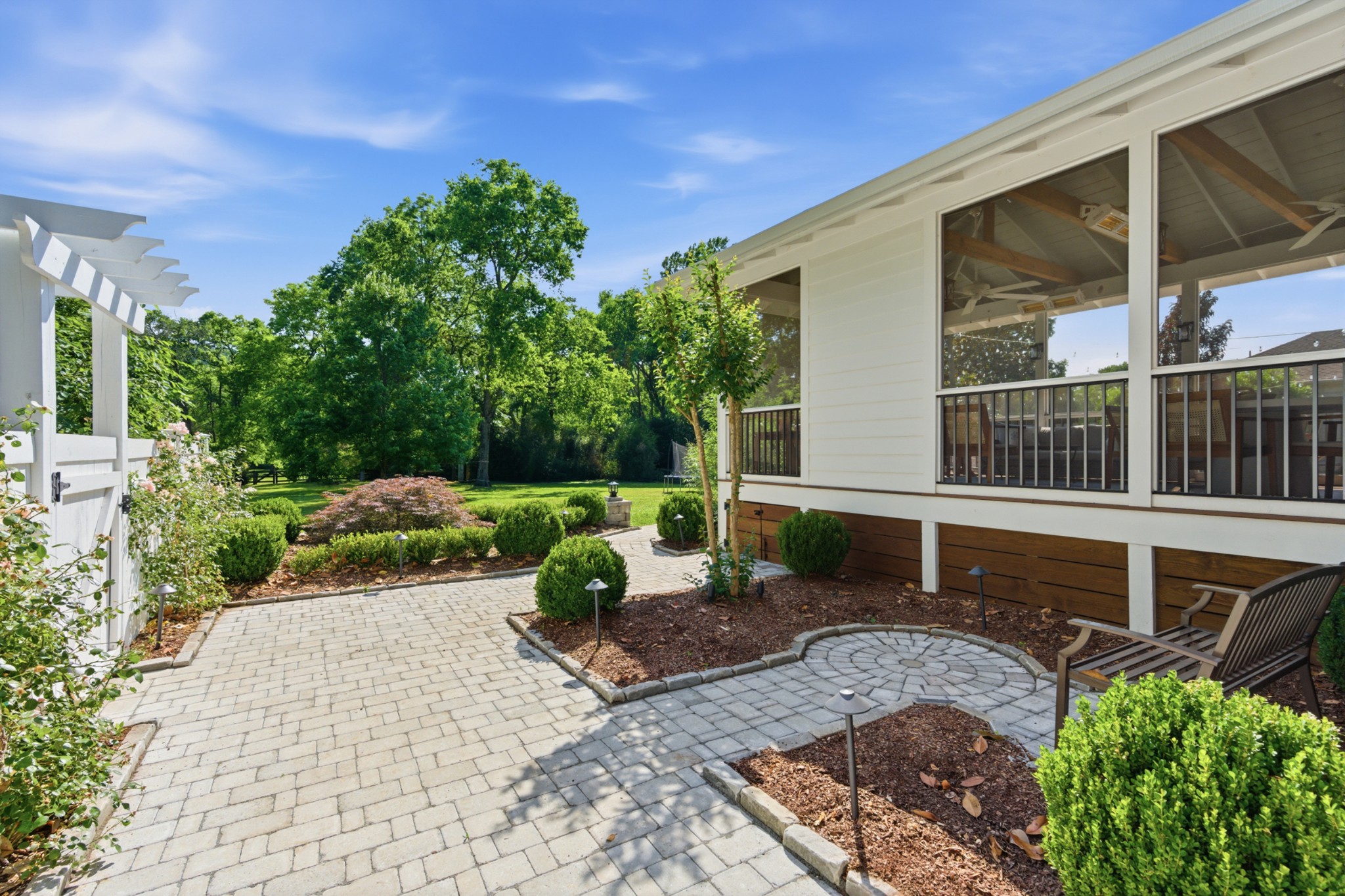 2709 Tyne Blvd