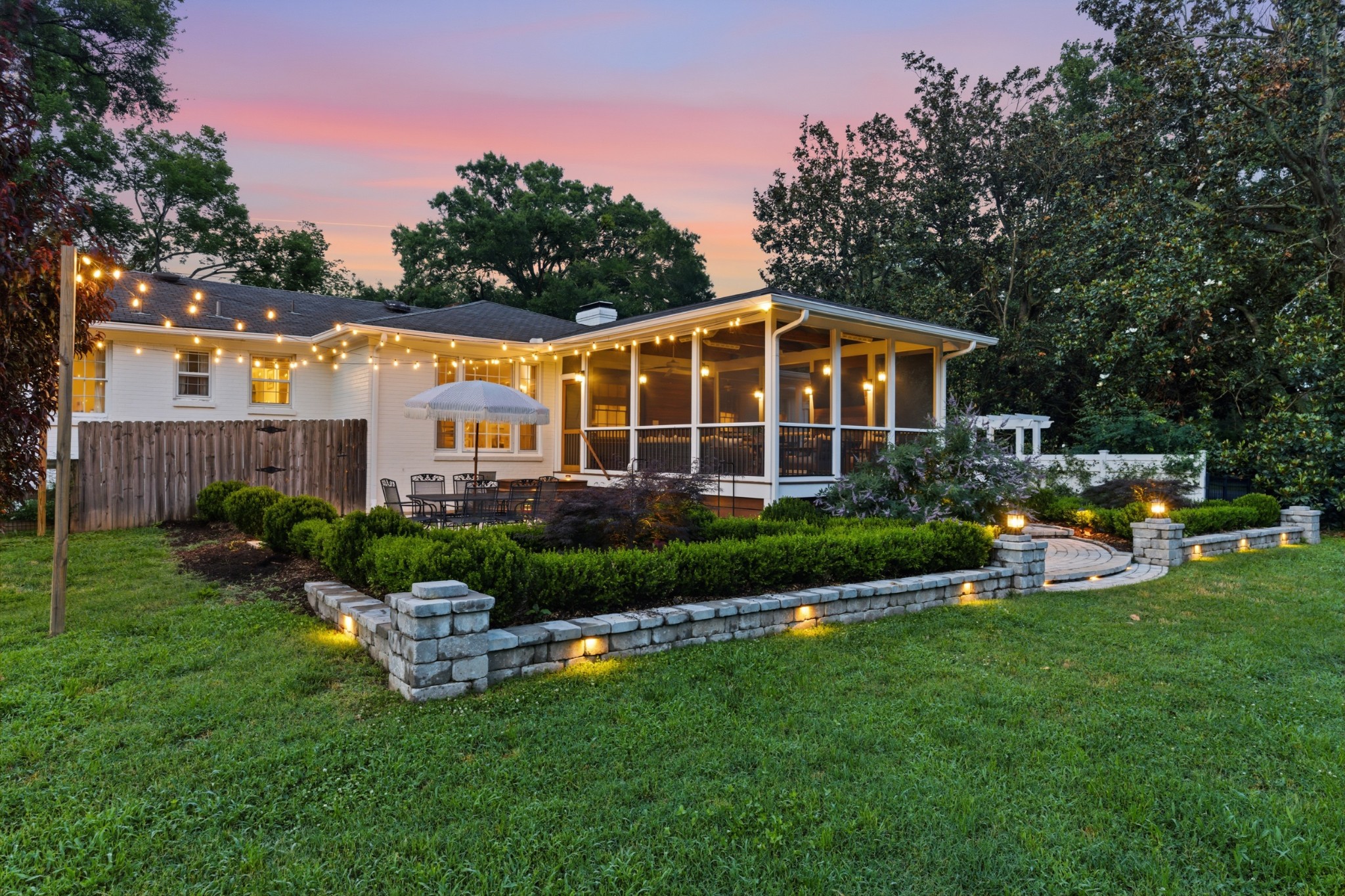 2709 Tyne Blvd