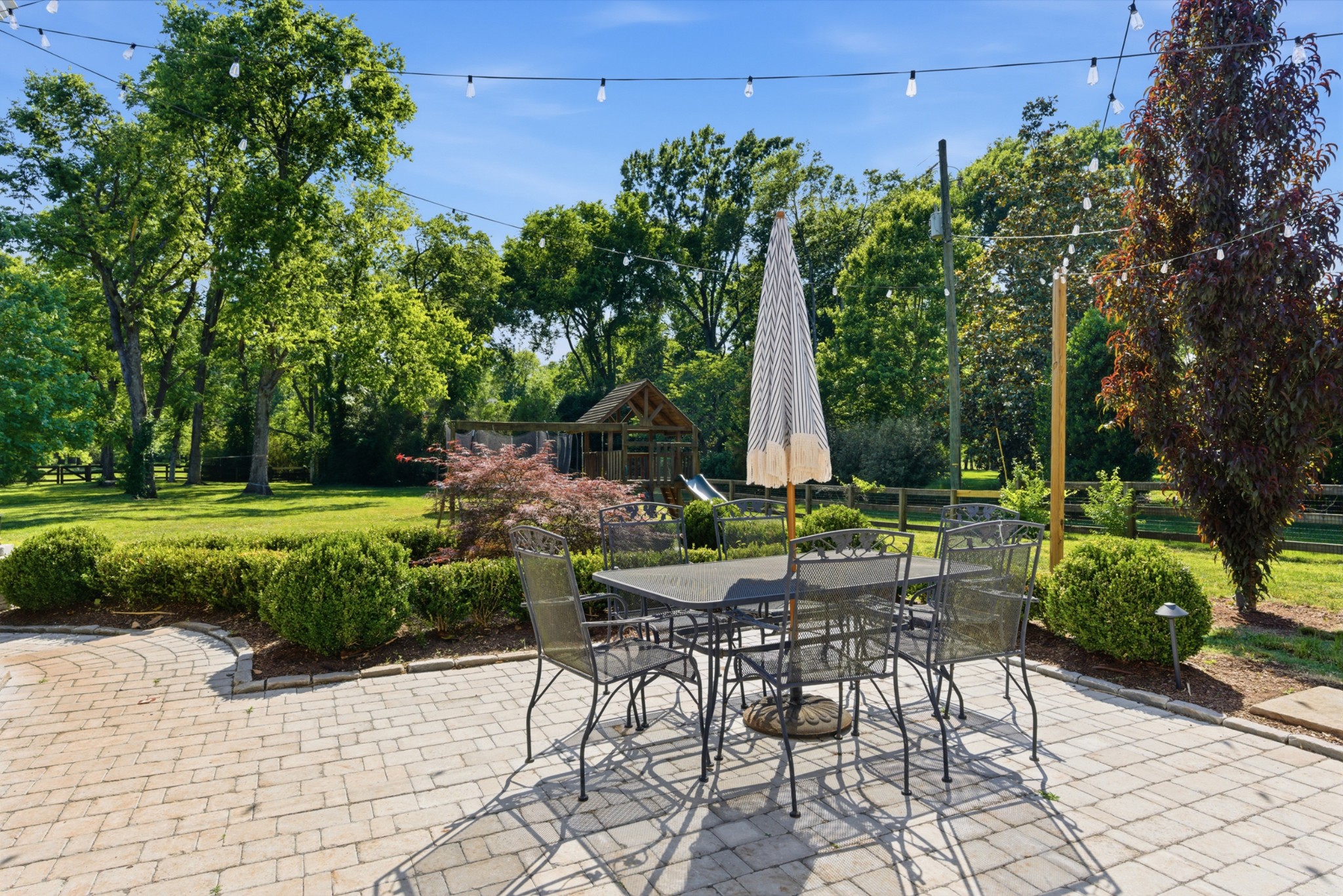 2709 Tyne Blvd