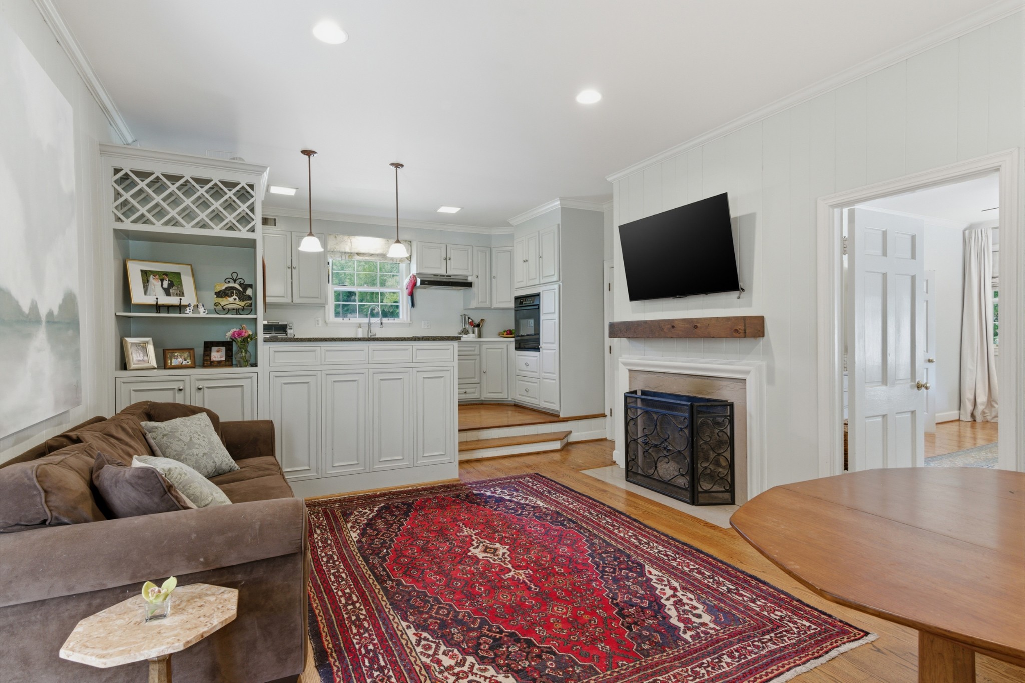 2709 Tyne Blvd